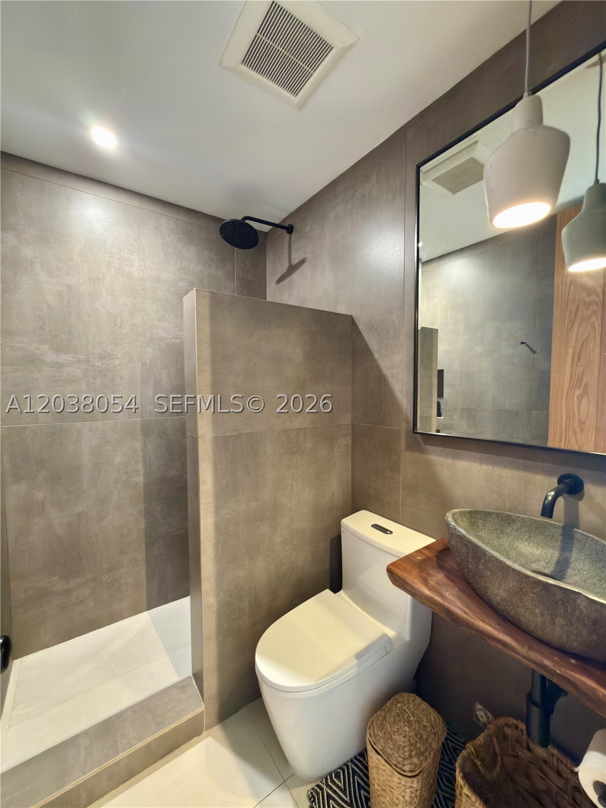 ROYAL HARBOUR YACHT CLUB - Residential