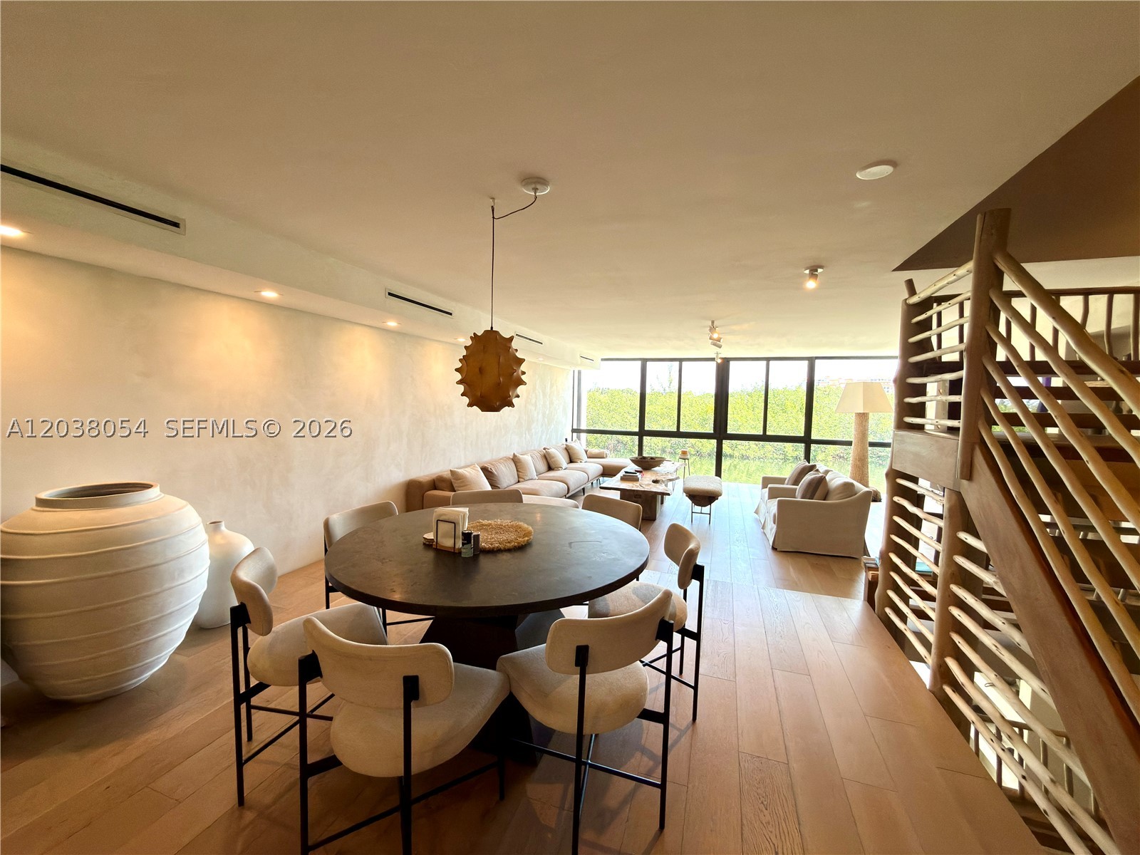 ROYAL HARBOUR YACHT CLUB - Residential