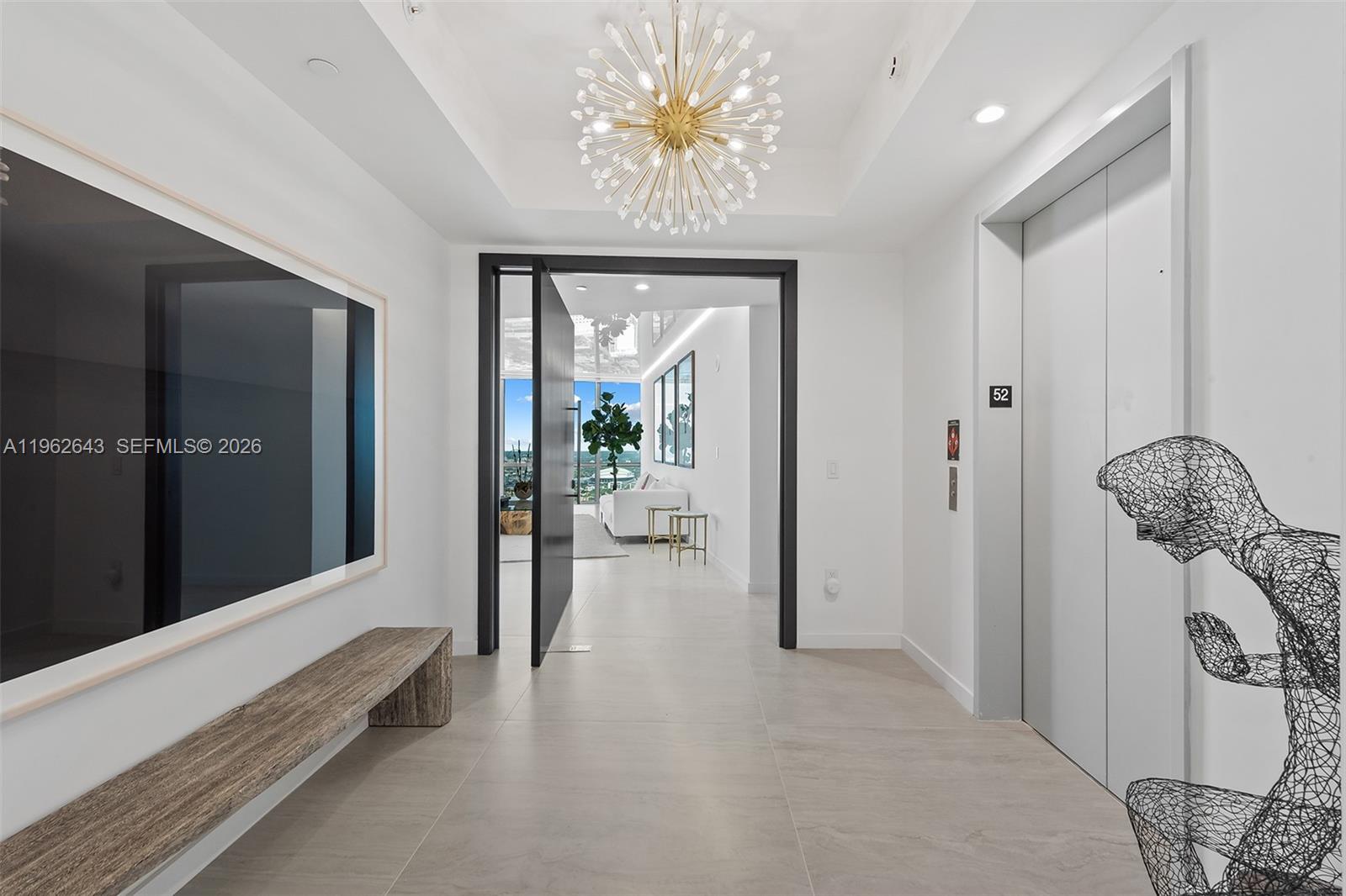 PARAMOUNT MIAMI WORLDCENT - Residential Lease