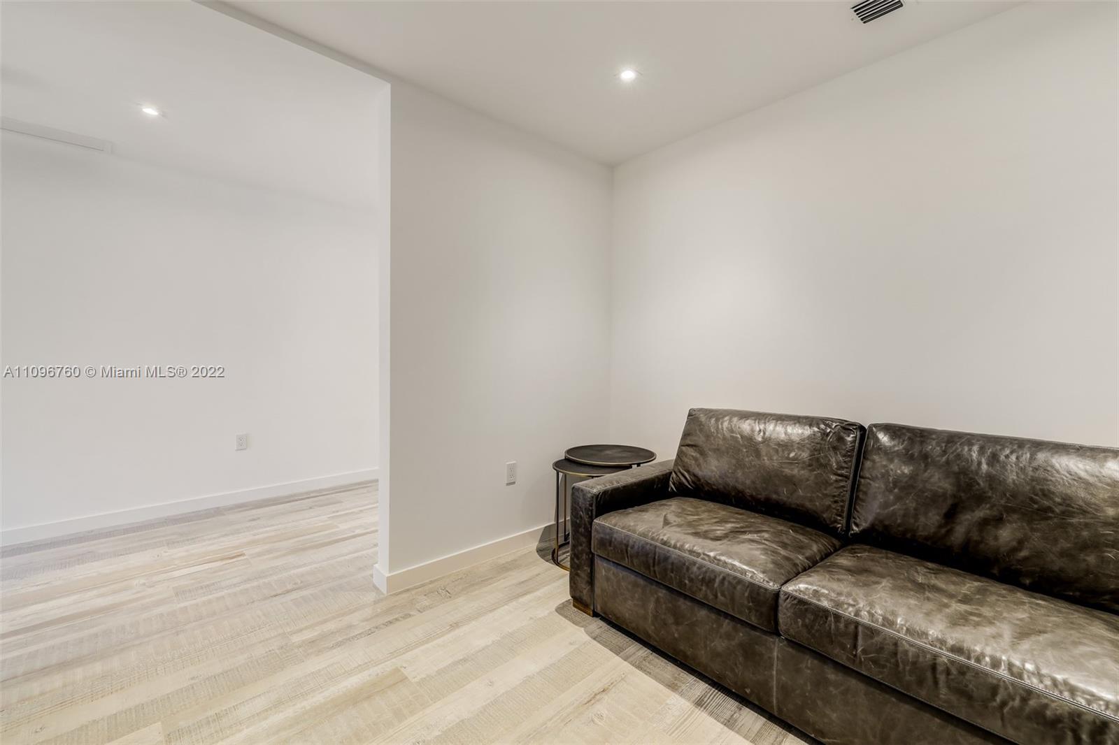 Auberge Beach - Residential