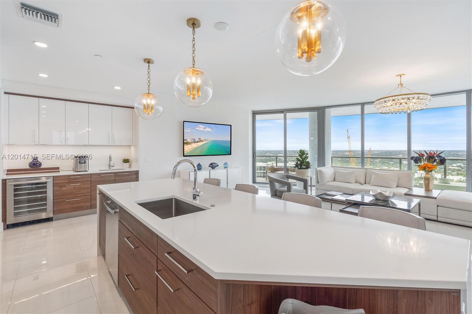 100 LAS OLAS CONDO - Residential