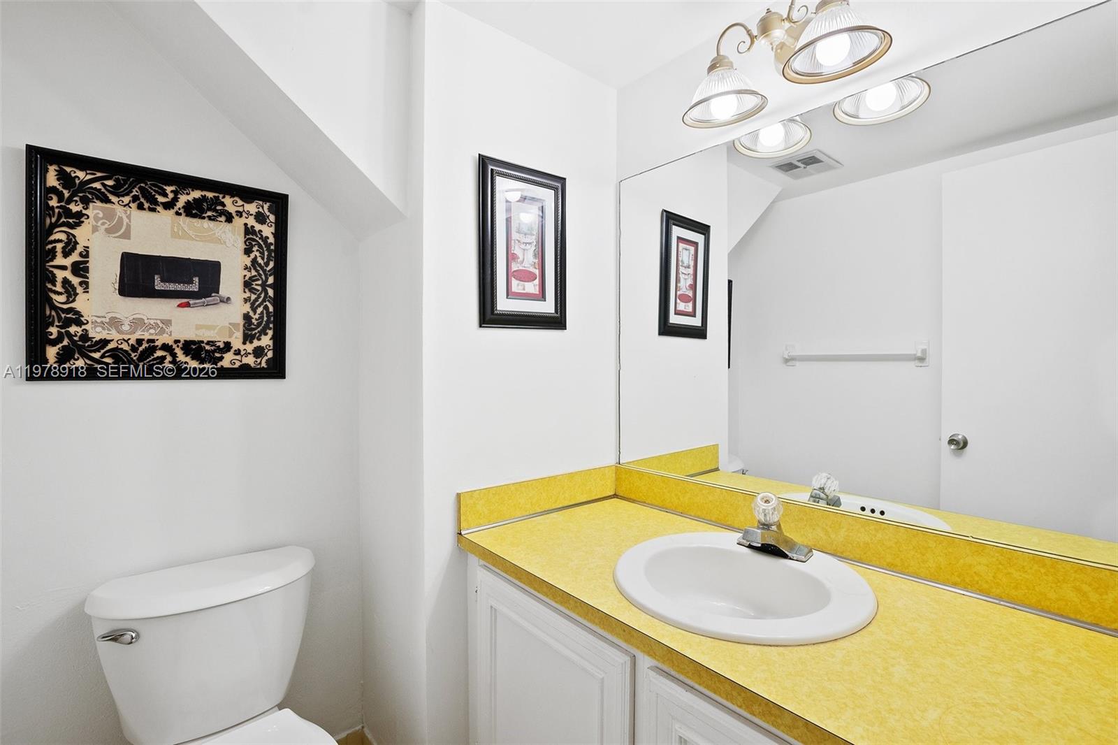 VALENCIA VILLAGE CONDO PH - Residential