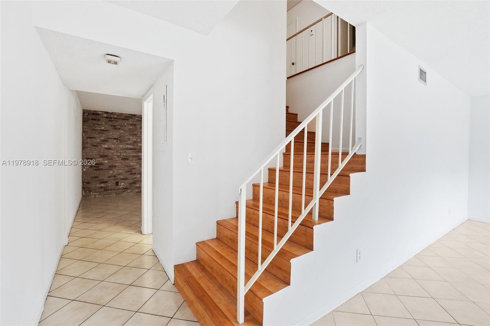 VALENCIA VILLAGE CONDO PH - Residential