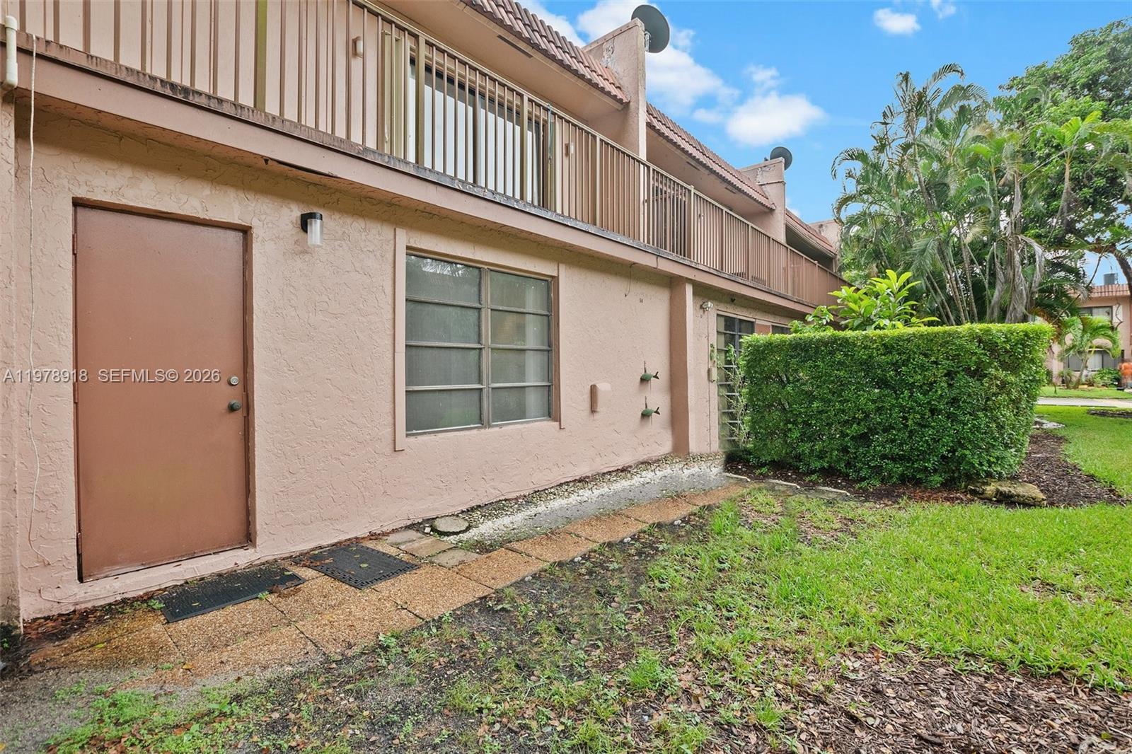 VALENCIA VILLAGE CONDO PH - Residential