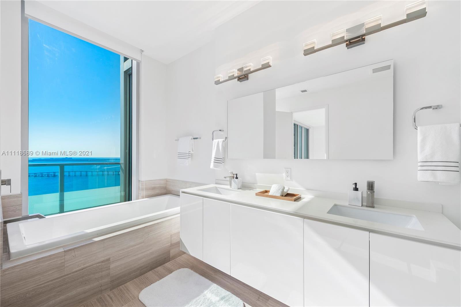 BRICKELLHOUSE CONDO - Residential