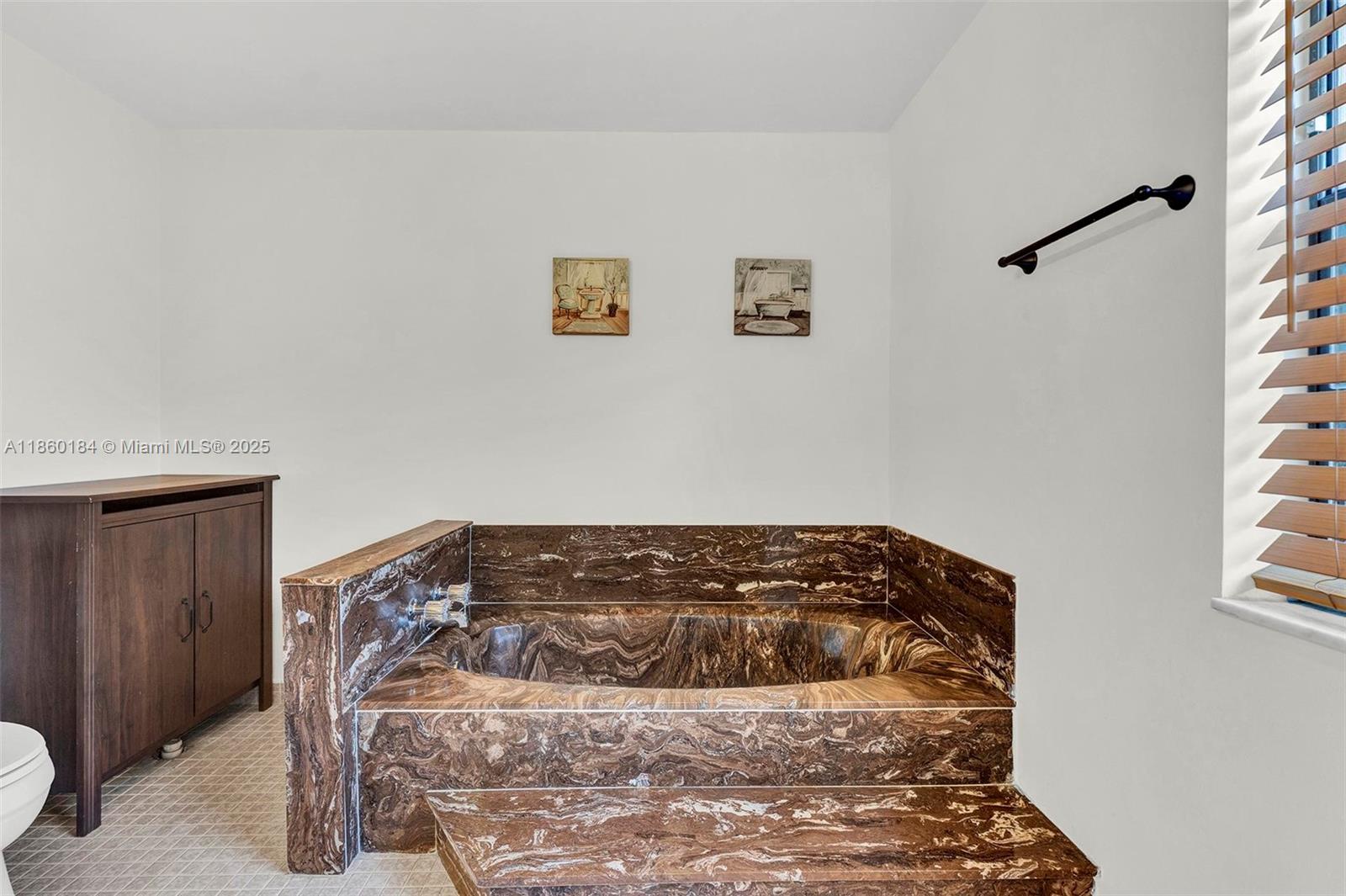 NOVA NORTH CONDOMINIUM 4 - Residential Lease
