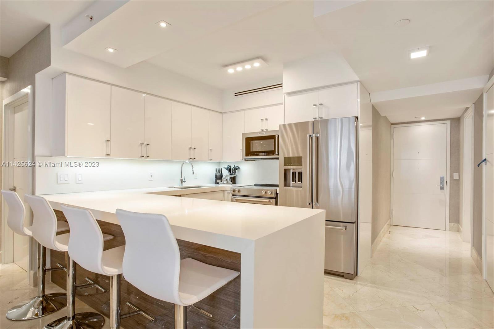 Breathtaking views of the beach, Bay, and City await you. This turn-key, one-of-a-kind residence offers a fabulously redesigned floor plan with 2 bedrooms, 2 baths, and a versatile den that can be used as a third bedroom. Be captivated by the exquisite features, including marble floors throughout, recessed lighting, decorative mirrored walls and new doors . The large suite boasts a luxurious bathroom and a spacious walk-in closet. The kitchen opens seamlessly to the expansive living and dining area, creating a perfect space for entertaining.  The Green Diamond resident offers access to superb amenities, including 24-hour security/valet,  tennis court , a lrg pool, a well-equipped gym , a brand new state-of-the-art spa for ultimate relaxation & more

 **Also available for Sale $2,290,000