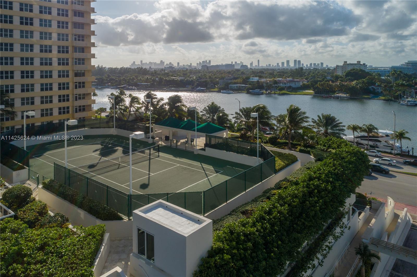 GREEN DIAMOND CONDO - Residential Lease