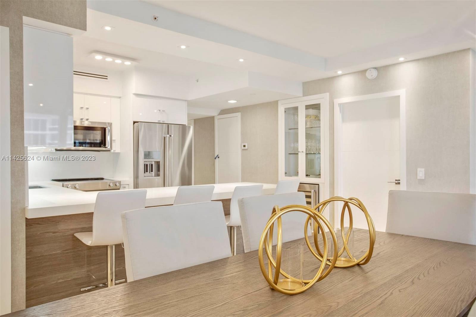 GREEN DIAMOND CONDO - Residential Lease