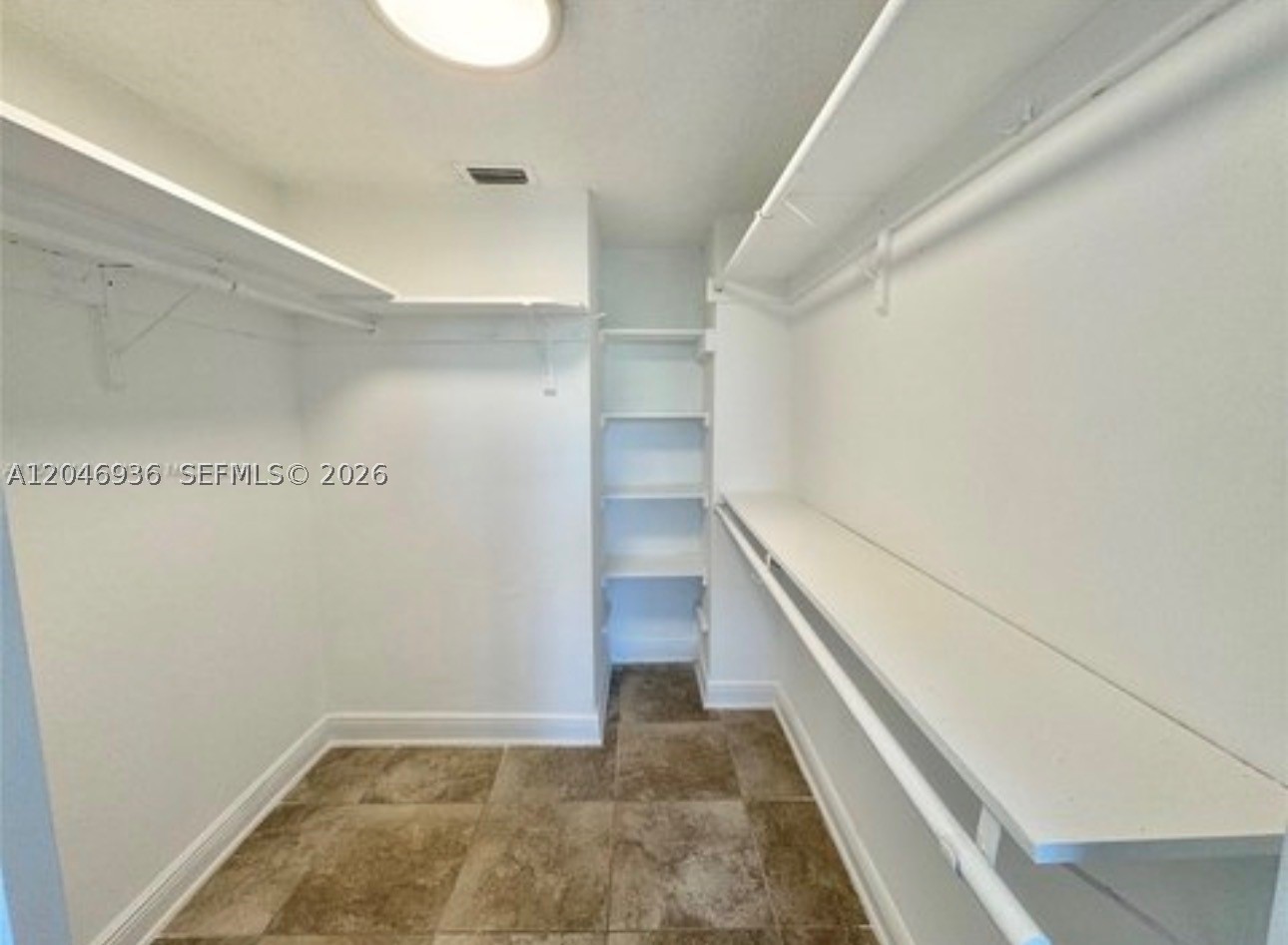 EASTERN SHORES WHITE HOUS - Residential