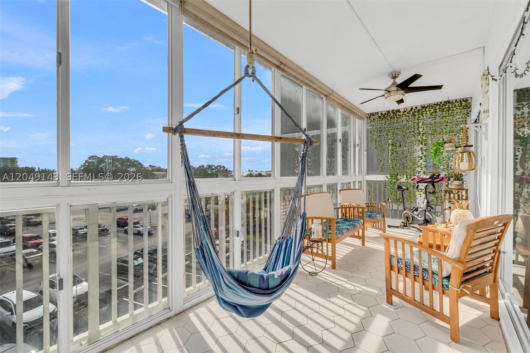 HILLCREST EAST NO 25 COND - Residential