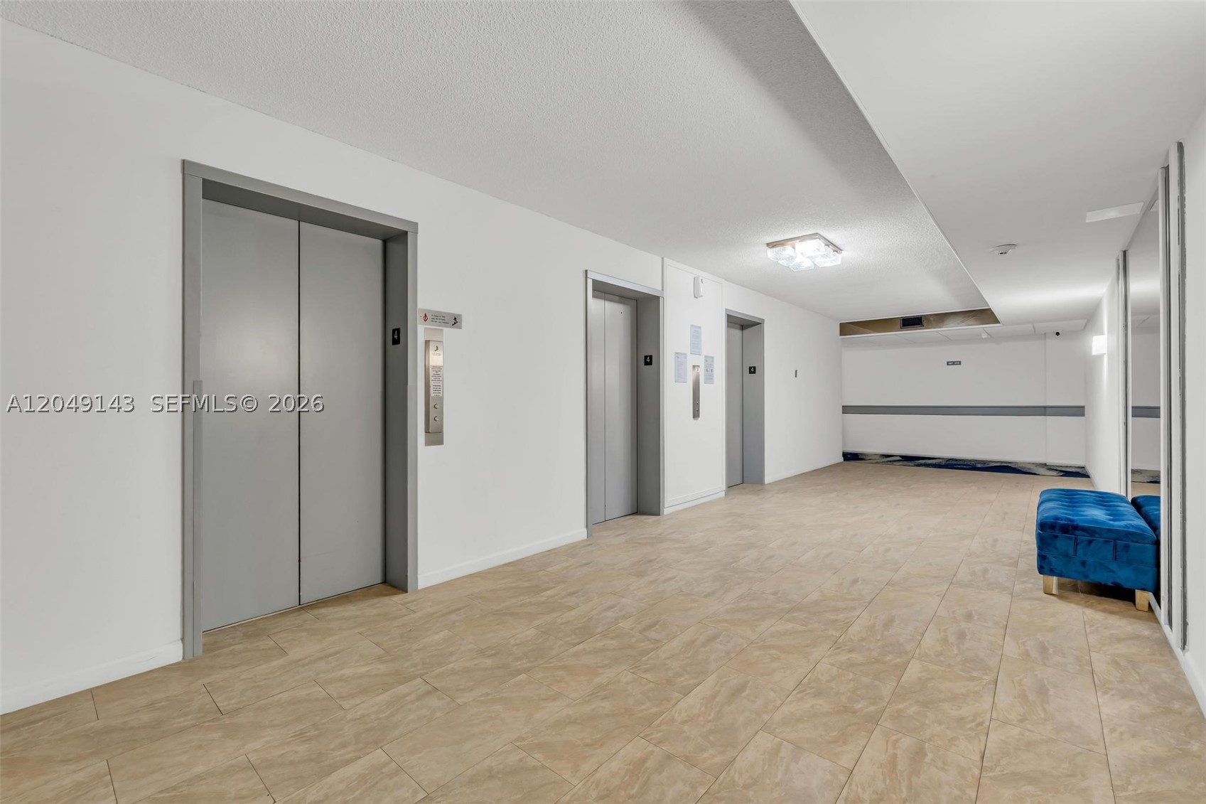 HILLCREST EAST NO 25 COND - Residential