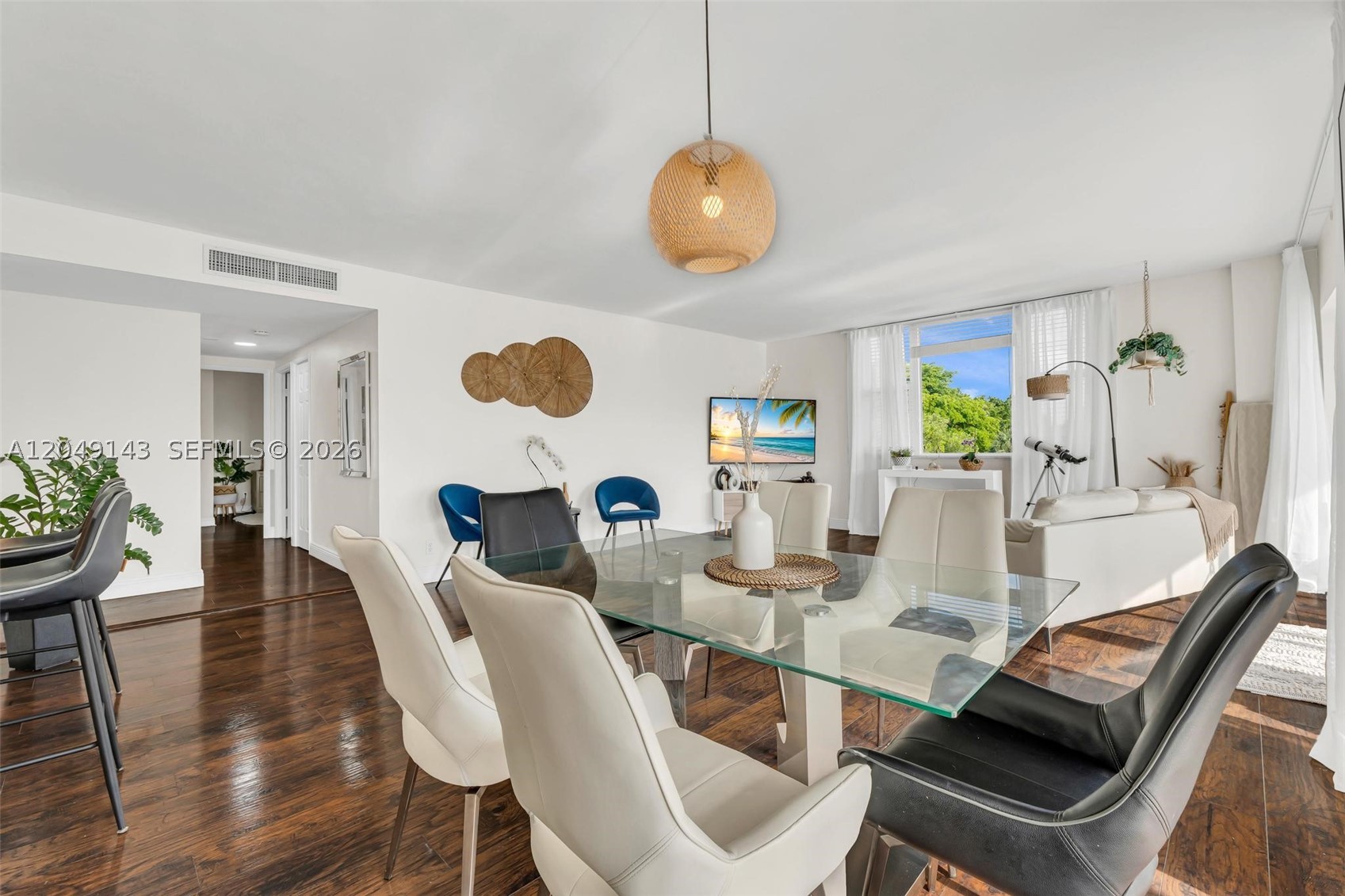 HILLCREST EAST NO 25 COND - Residential