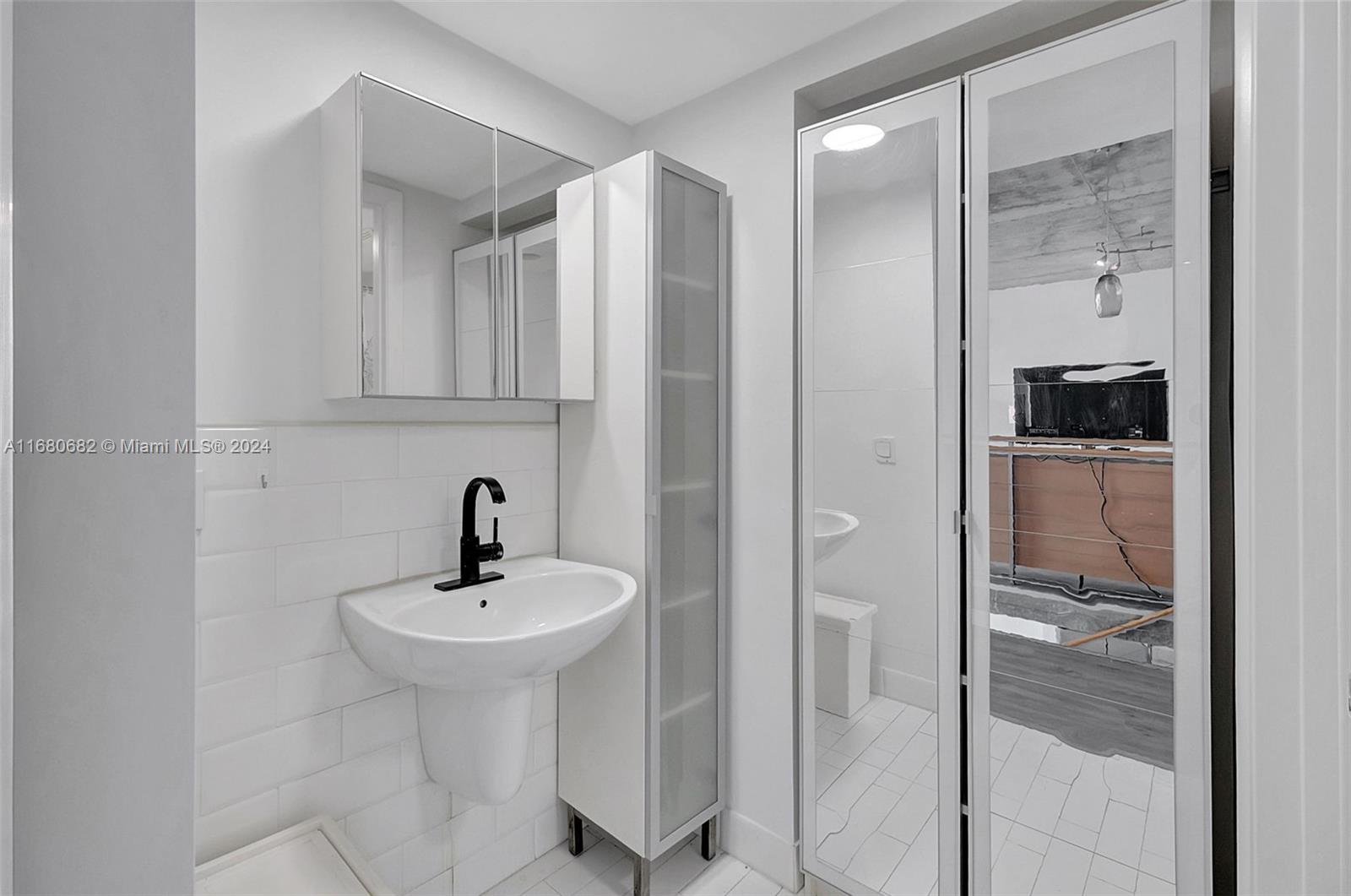 NEO VERTIKA CONDO - Residential