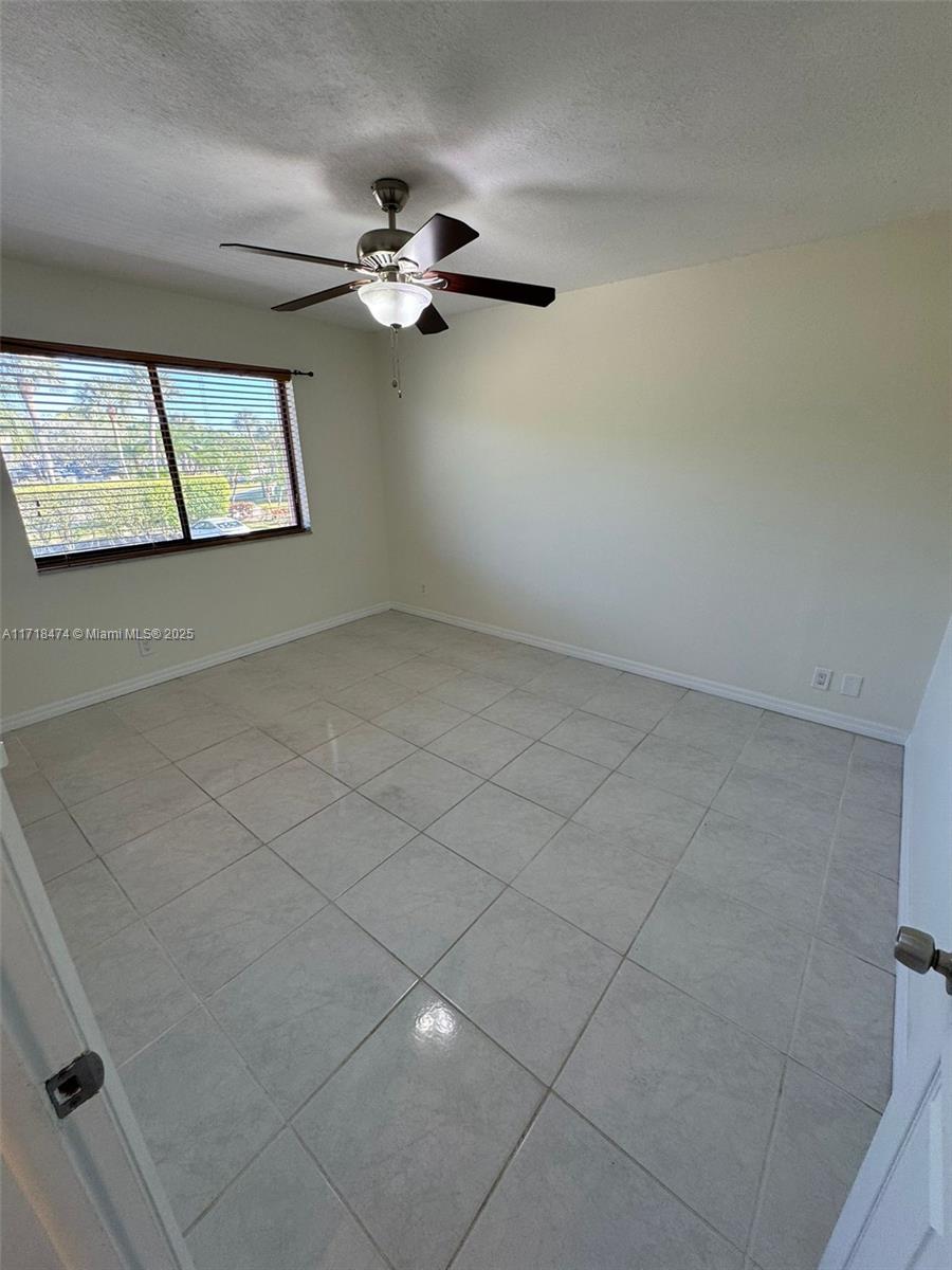 RACQUET CLUB APARTMENTS A - Residential Lease