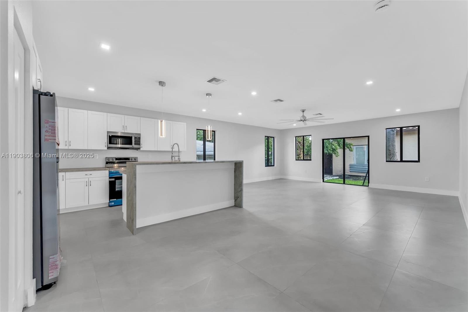 TOWN OF MODELO (DANIA) B- - Residential