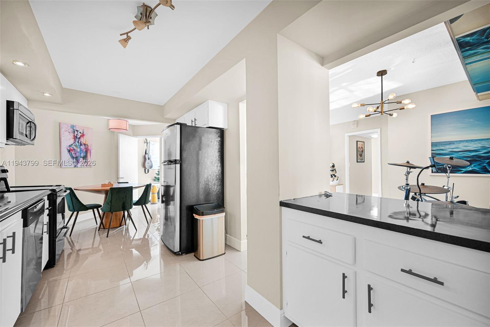 BURLEIGH HOUSE CONDO - Residential Lease