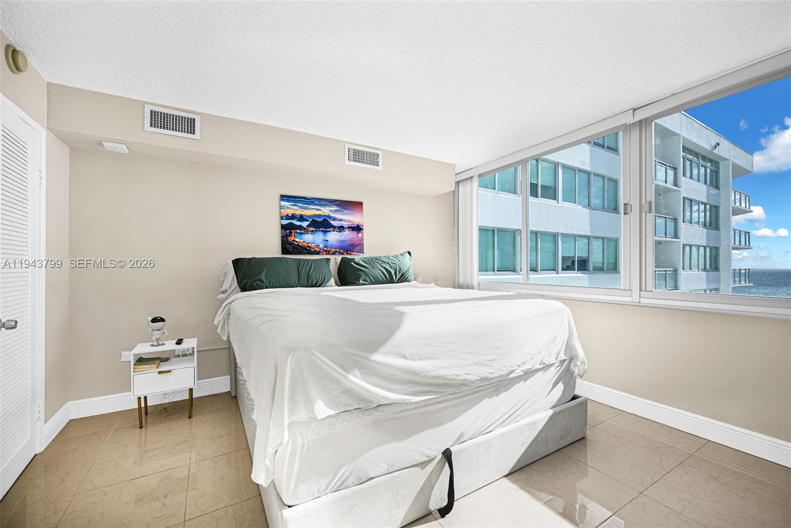 BURLEIGH HOUSE CONDO - Residential Lease