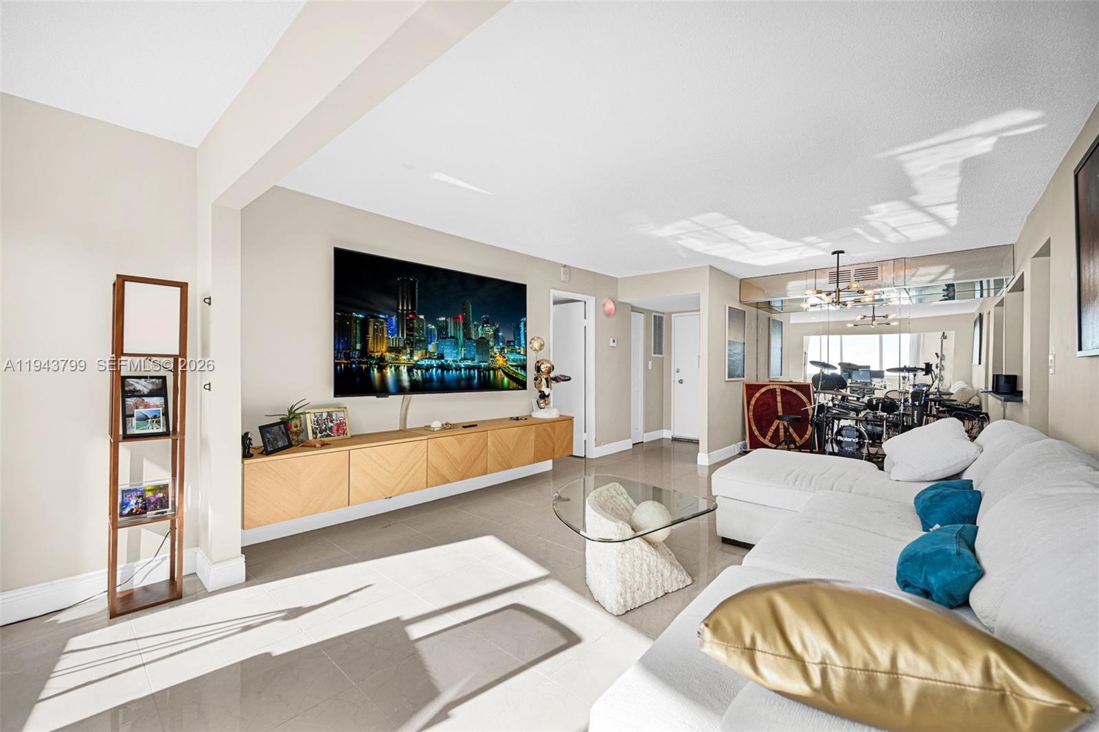 BURLEIGH HOUSE CONDO - Residential Lease
