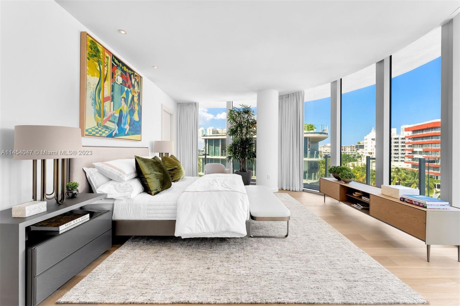 ONE OCEAN CONDO - Residential