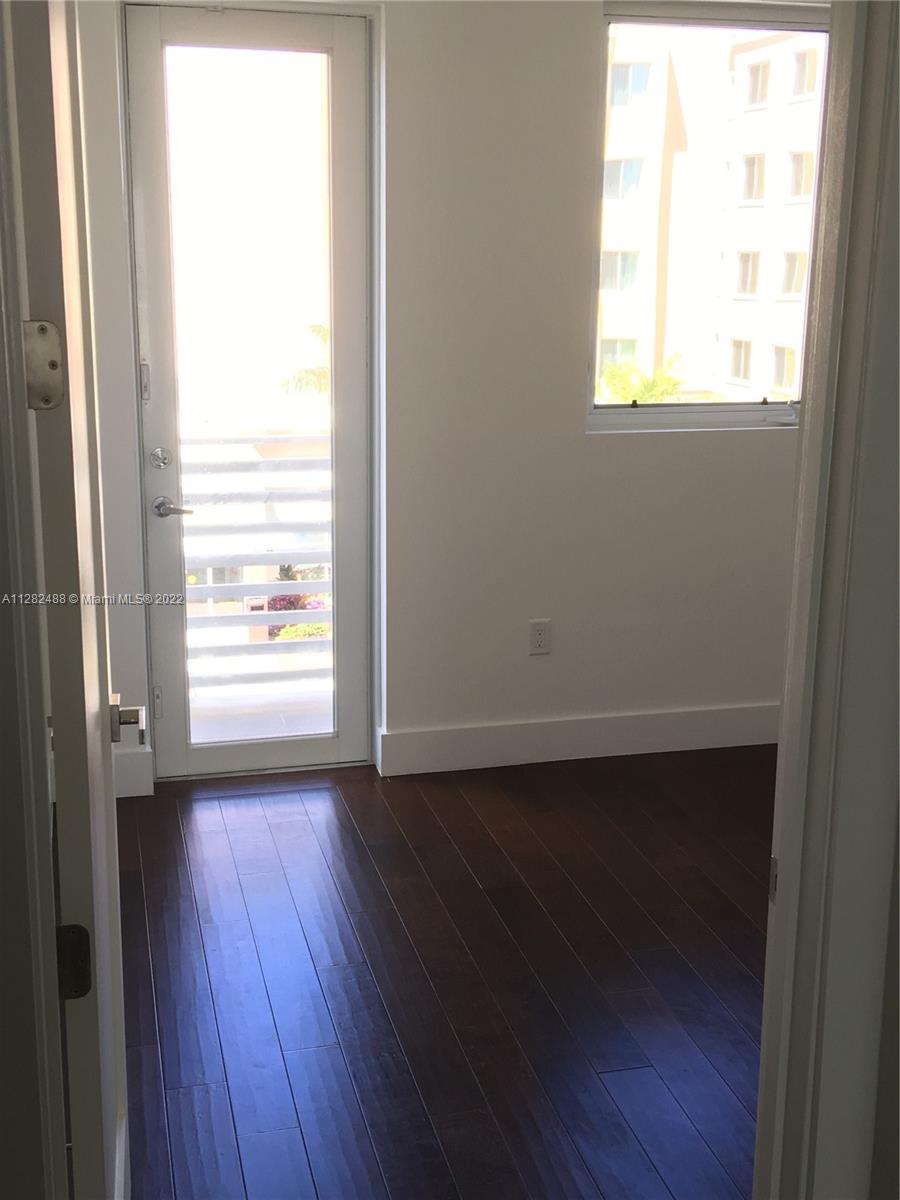 CONTEMPO TOWNHOMES - Residential Lease
