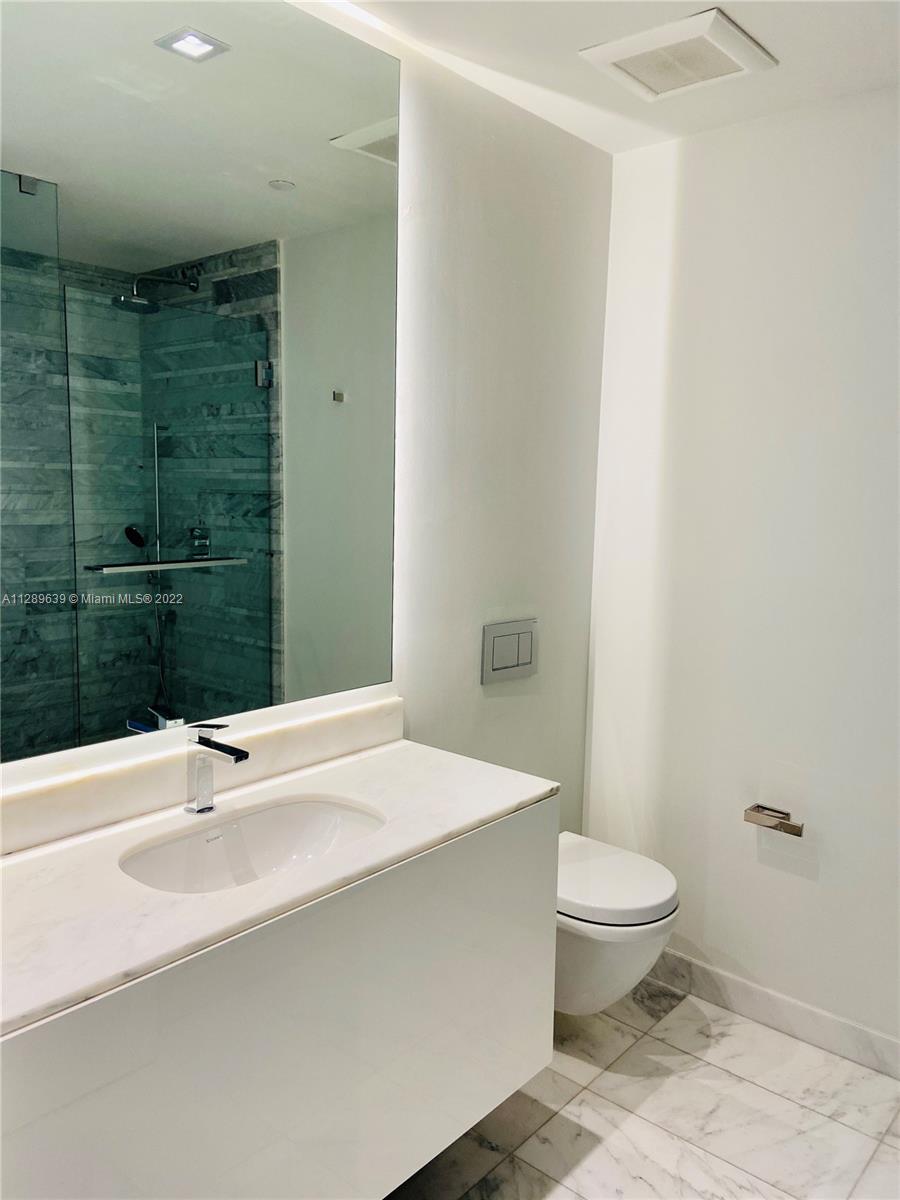 OCEANA BAL HARBOUR CONDO - Residential
