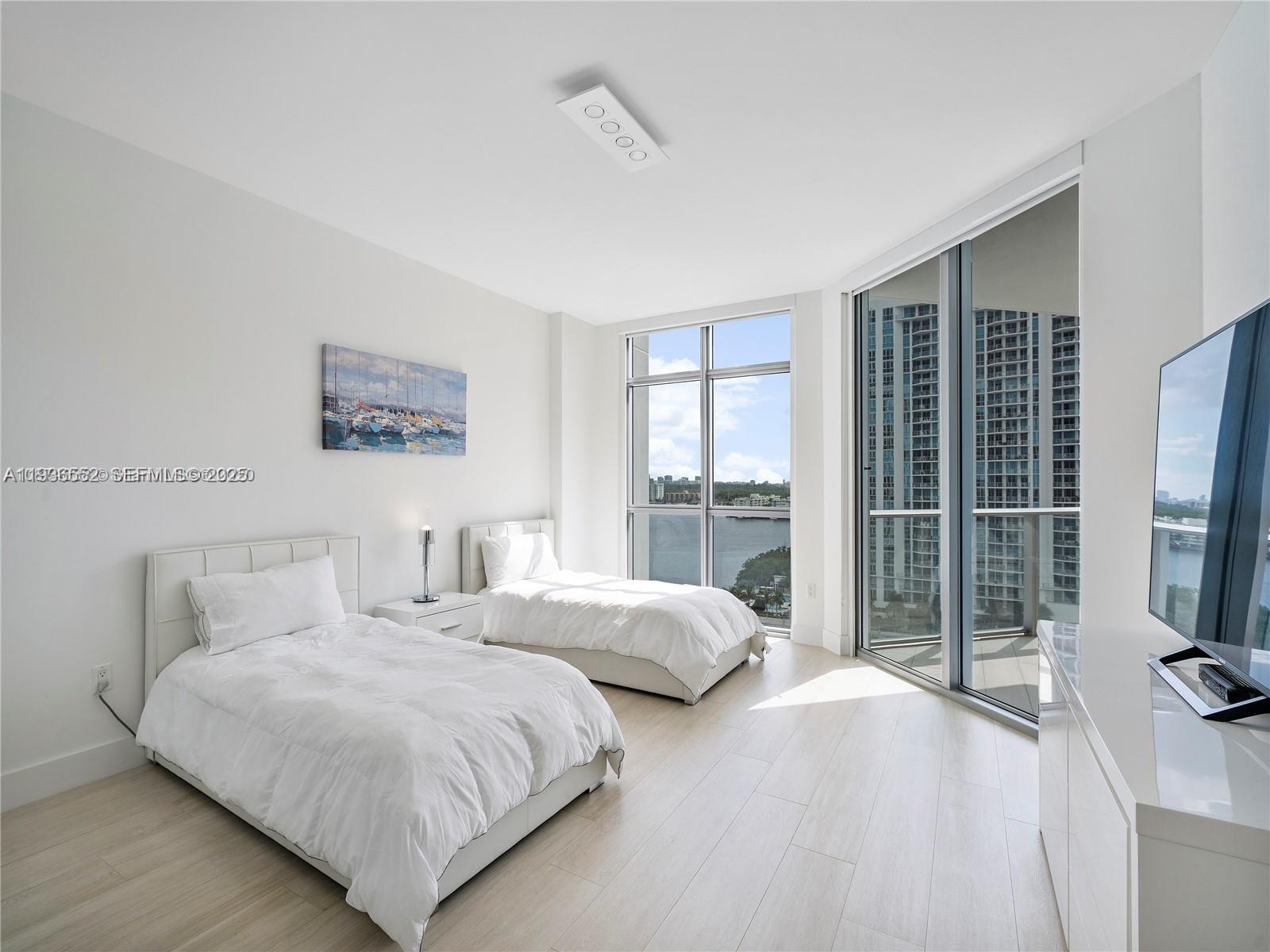 MARINA PALMS RESIDENCES N - Residential
