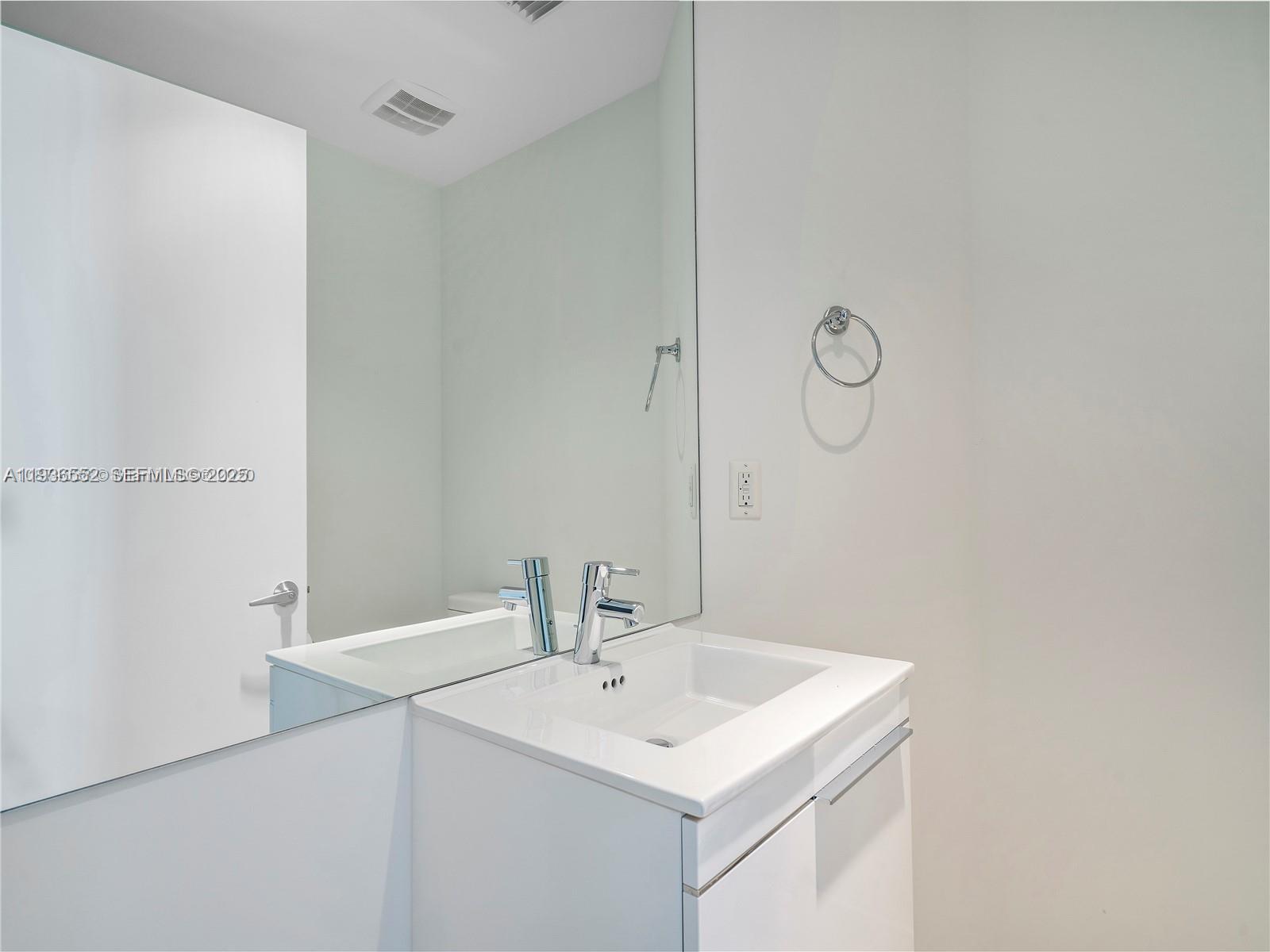 MARINA PALMS RESIDENCES N - Residential