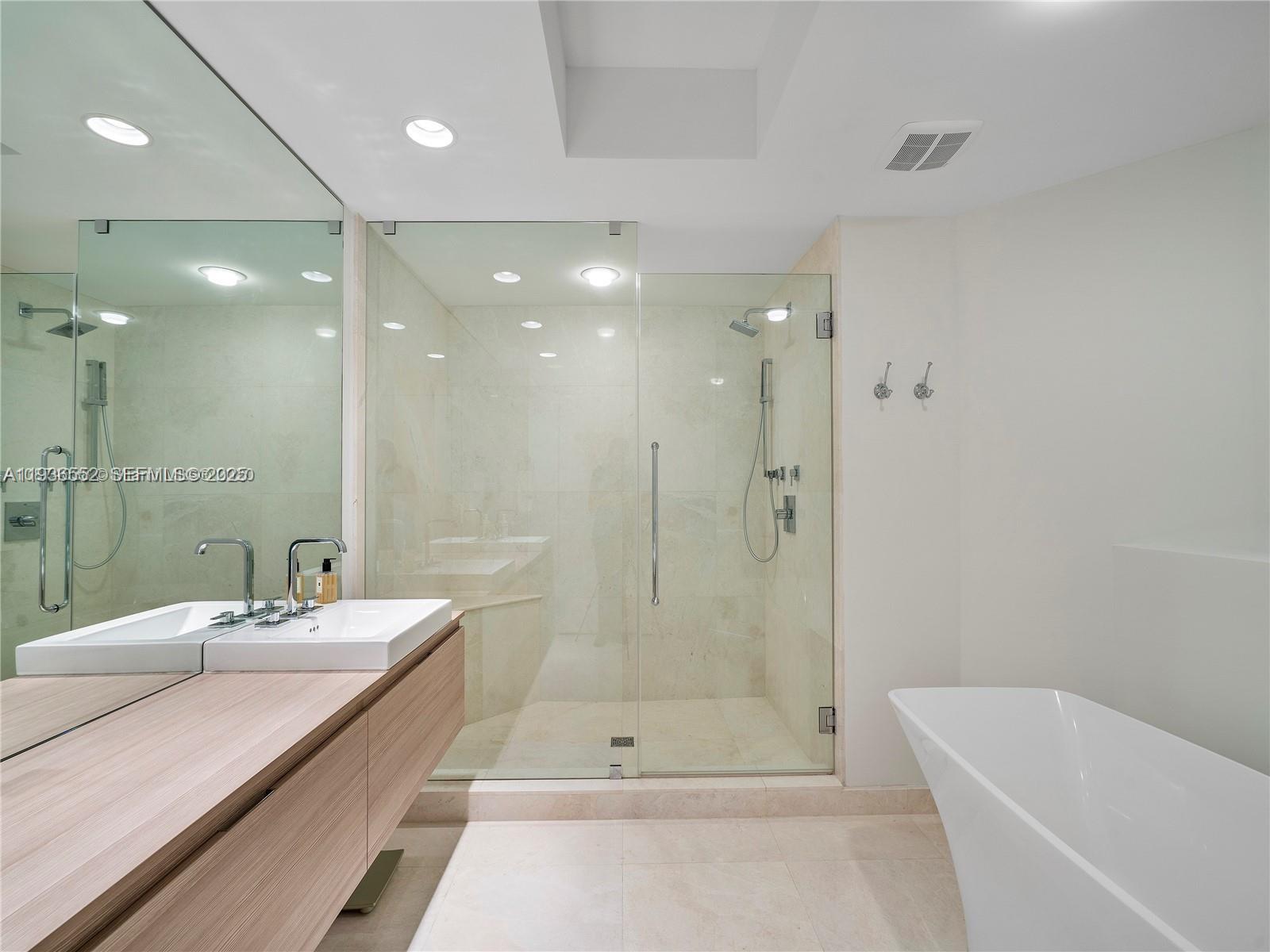 MARINA PALMS RESIDENCES N - Residential