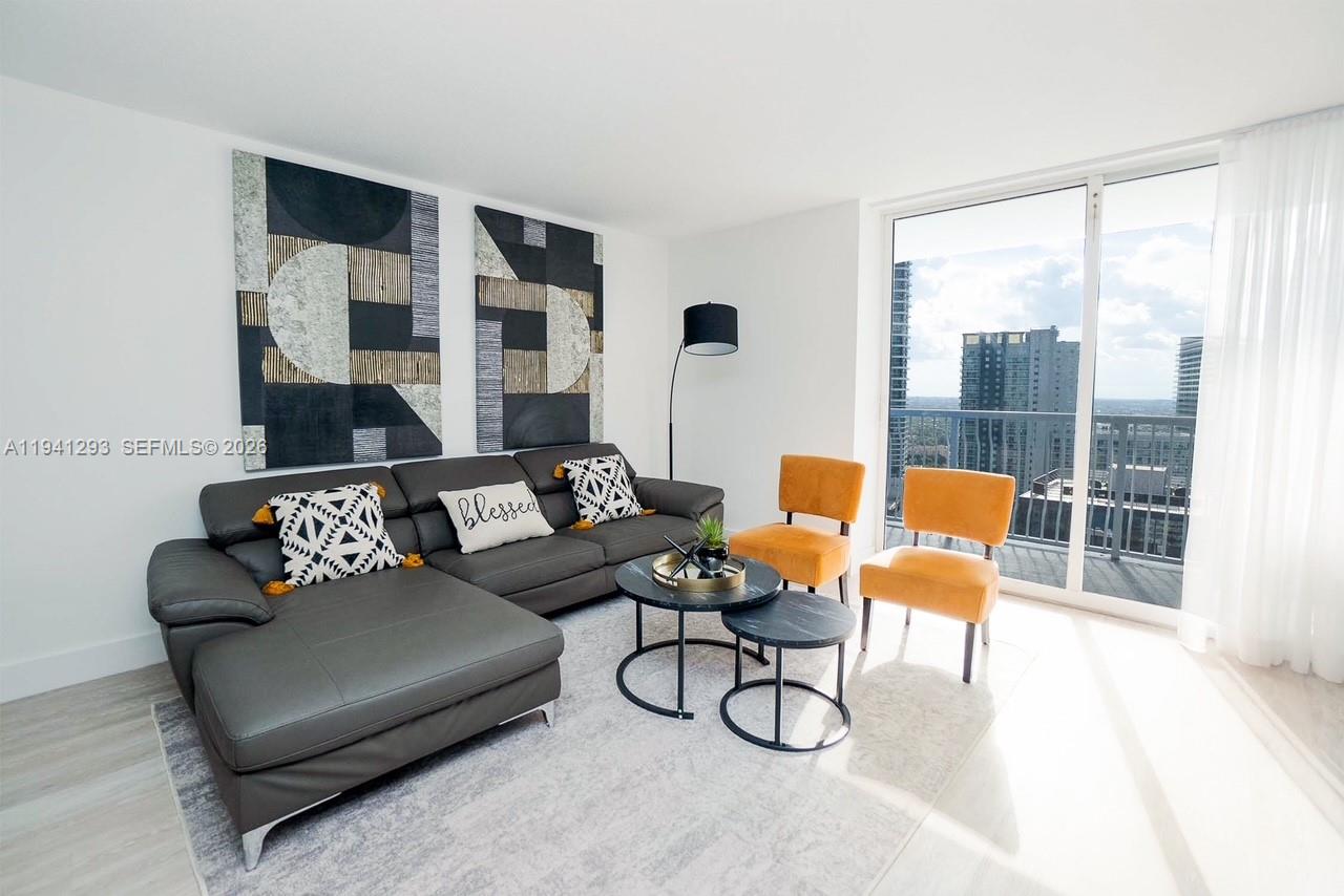THE CLUB AT BRICKELL BAY - Residential