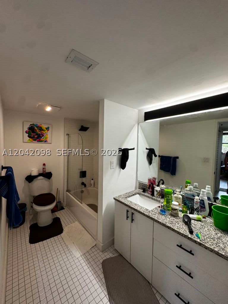 WINSTON TOWERS 600 CONDO - Residential