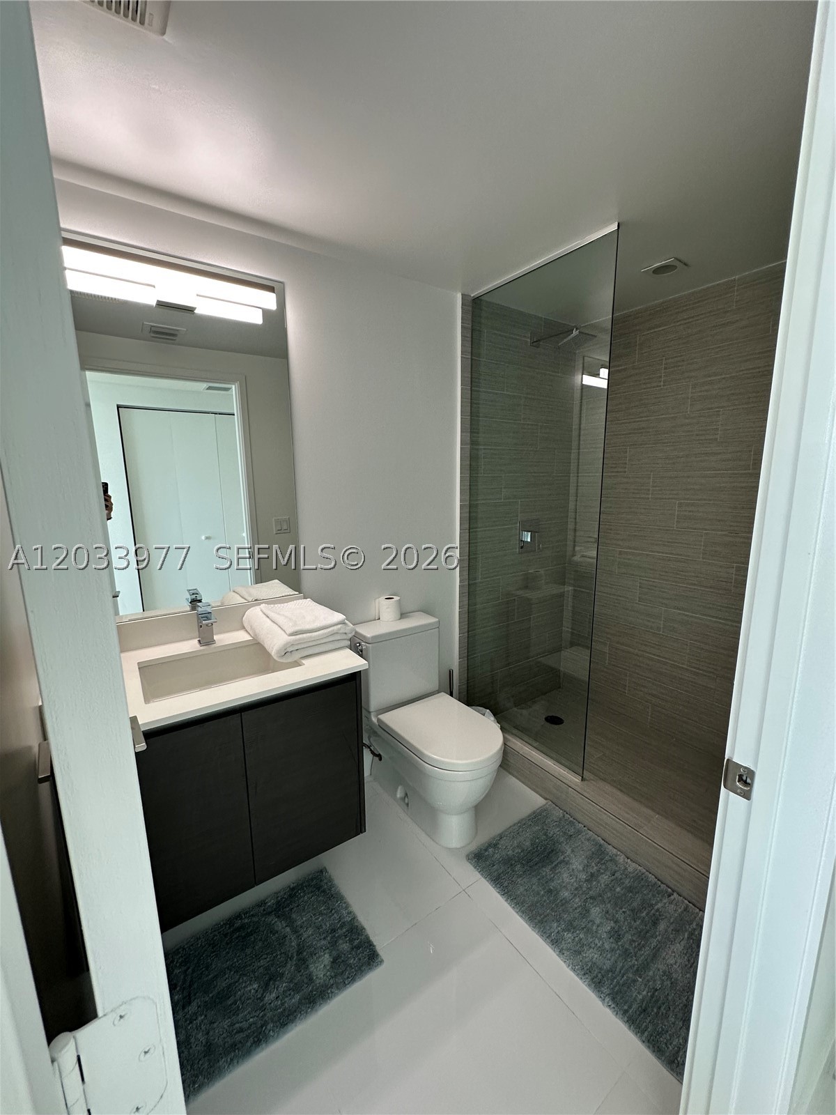 PARQUE TOWERS CONDO - Residential