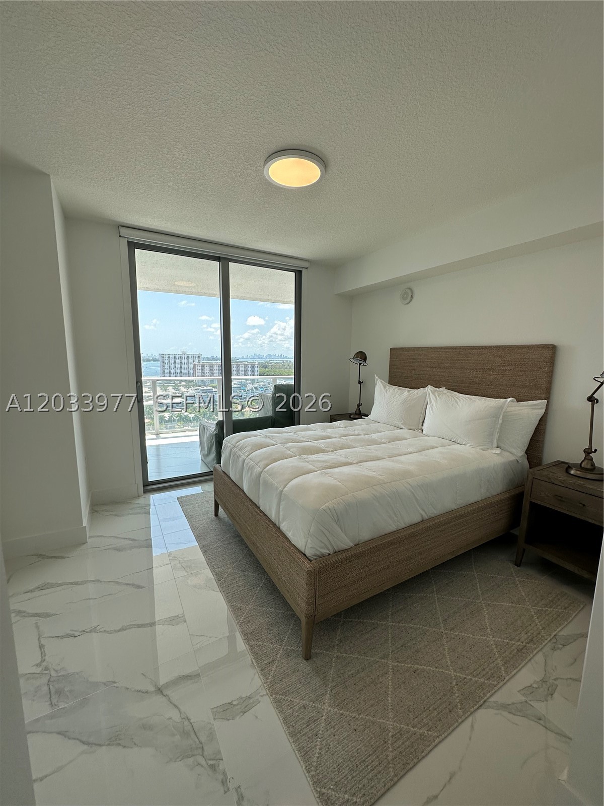 PARQUE TOWERS CONDO - Residential