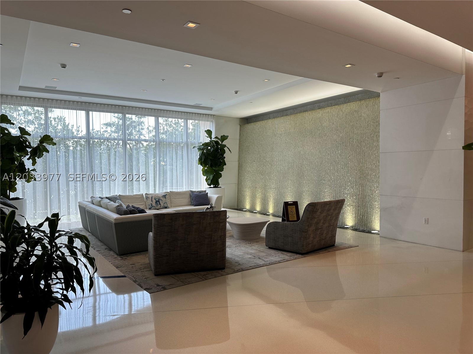 PARQUE TOWERS CONDO - Residential