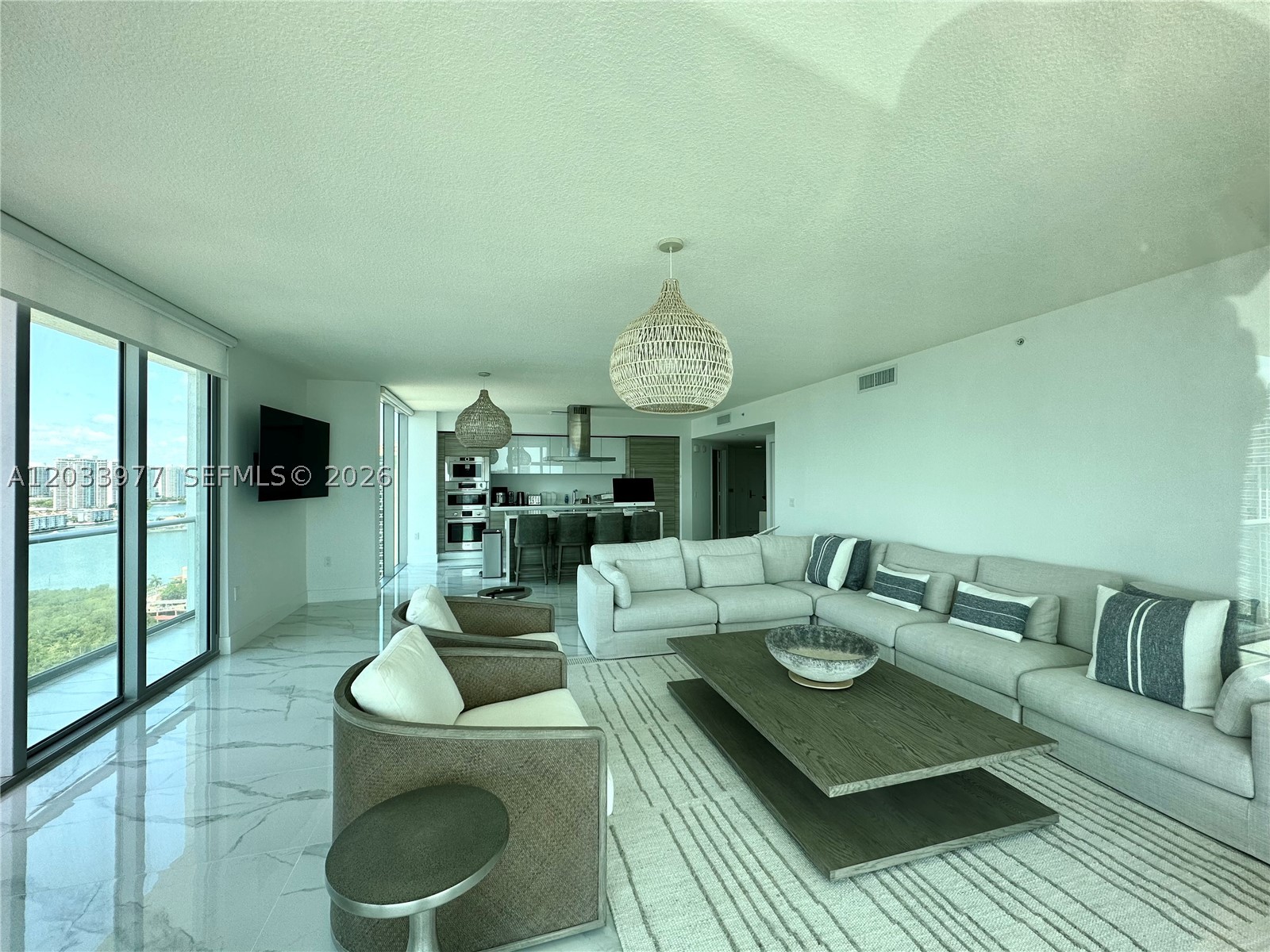 PARQUE TOWERS CONDO - Residential