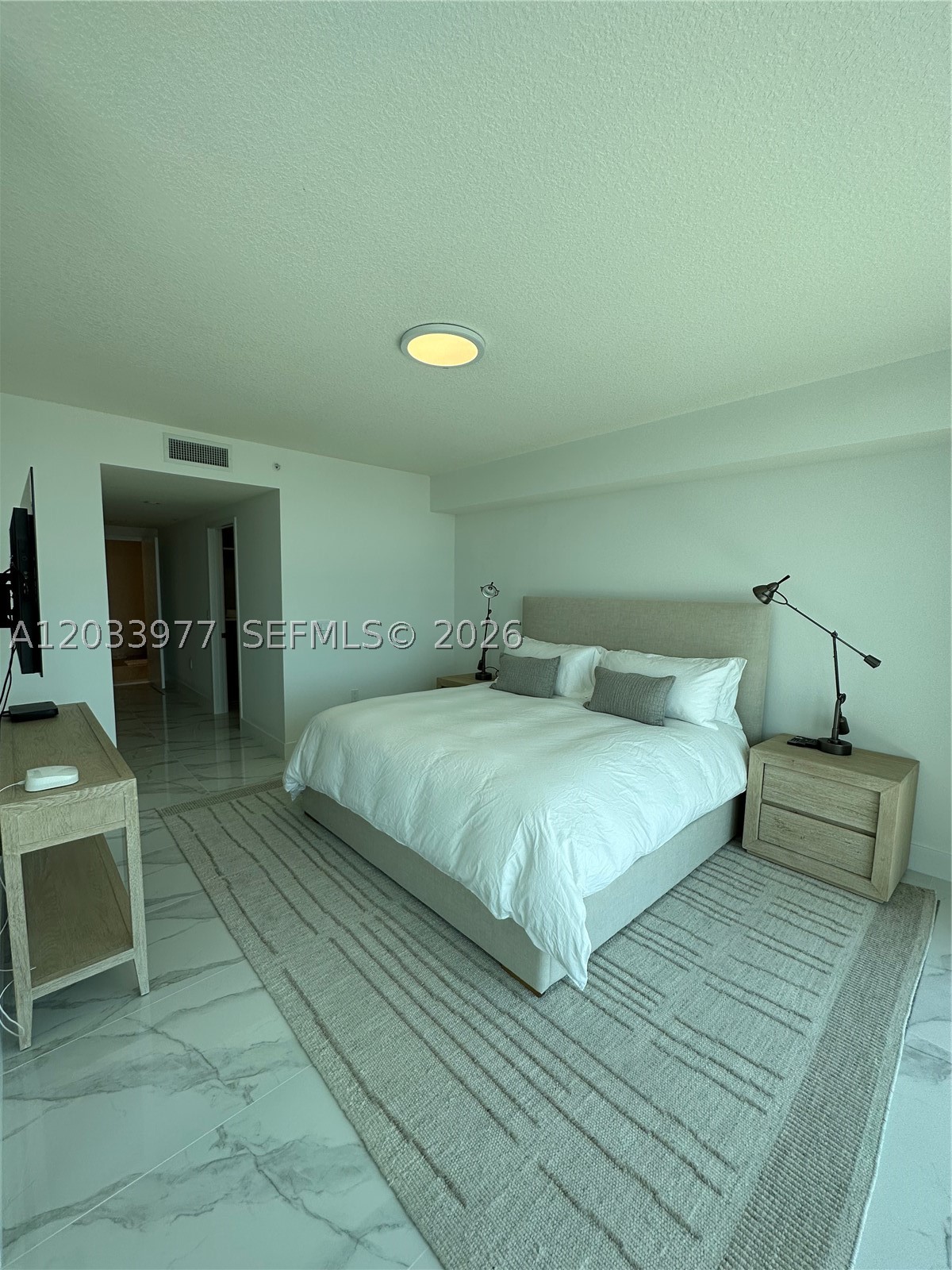 PARQUE TOWERS CONDO - Residential