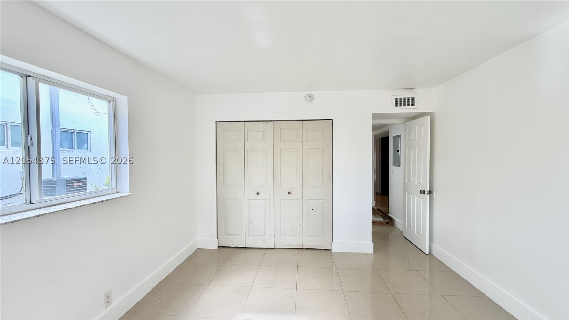 RIVERSIDE CONDO - Residential Lease