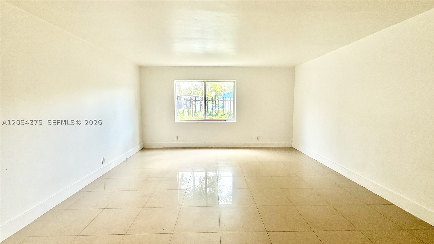 RIVERSIDE CONDO - Residential Lease