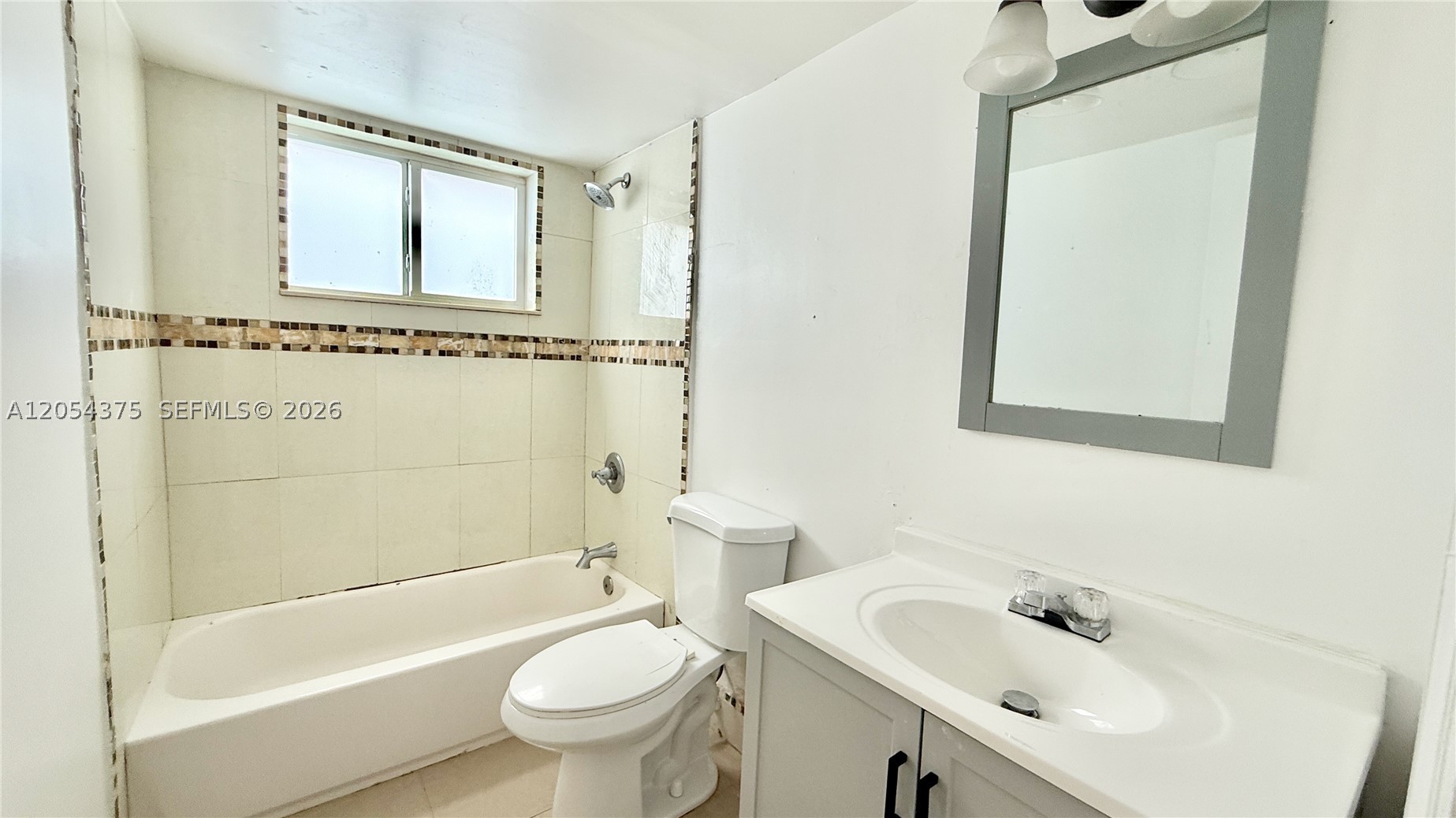 RIVERSIDE CONDO - Residential Lease