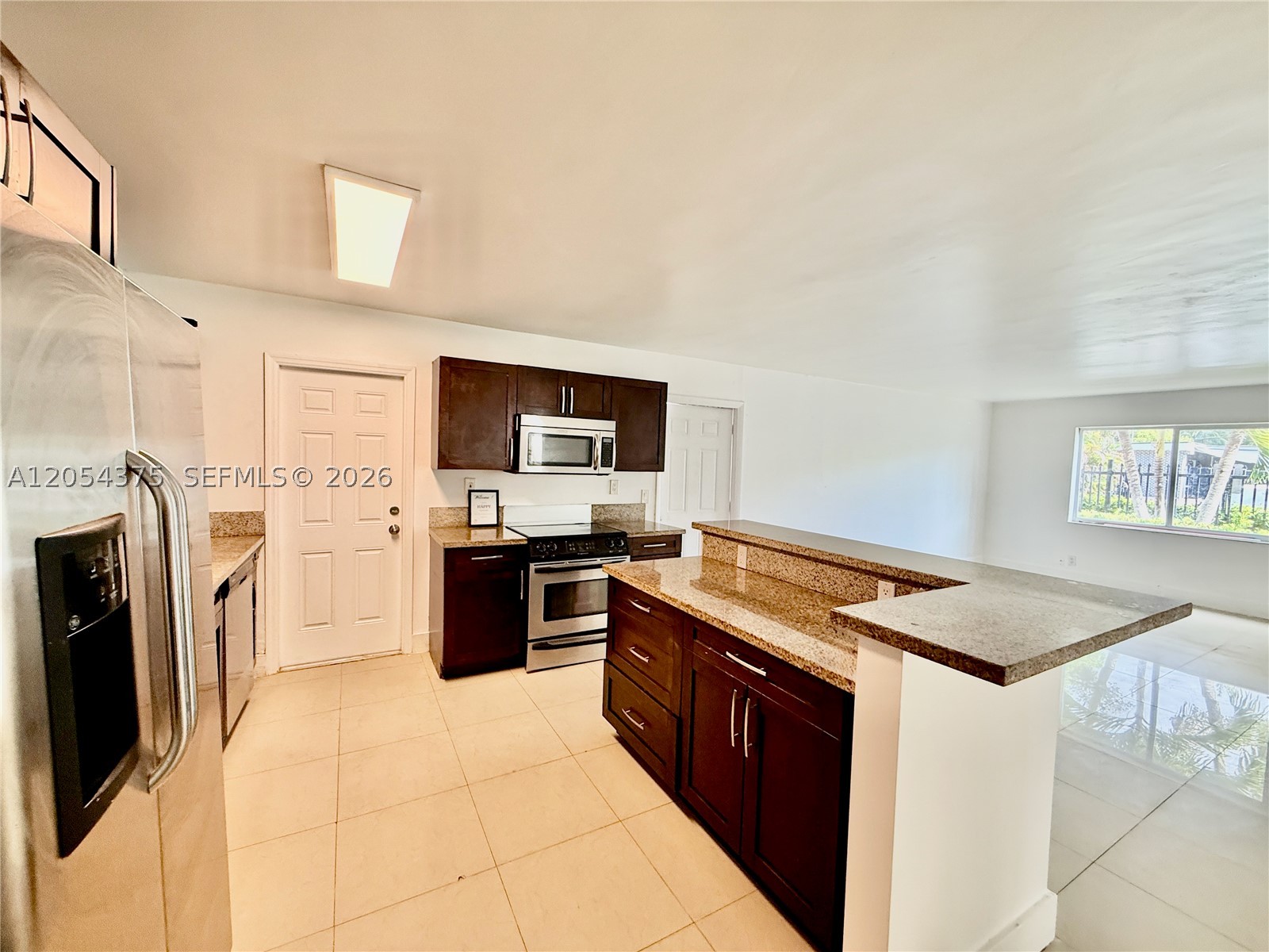 RIVERSIDE CONDO - Residential Lease
