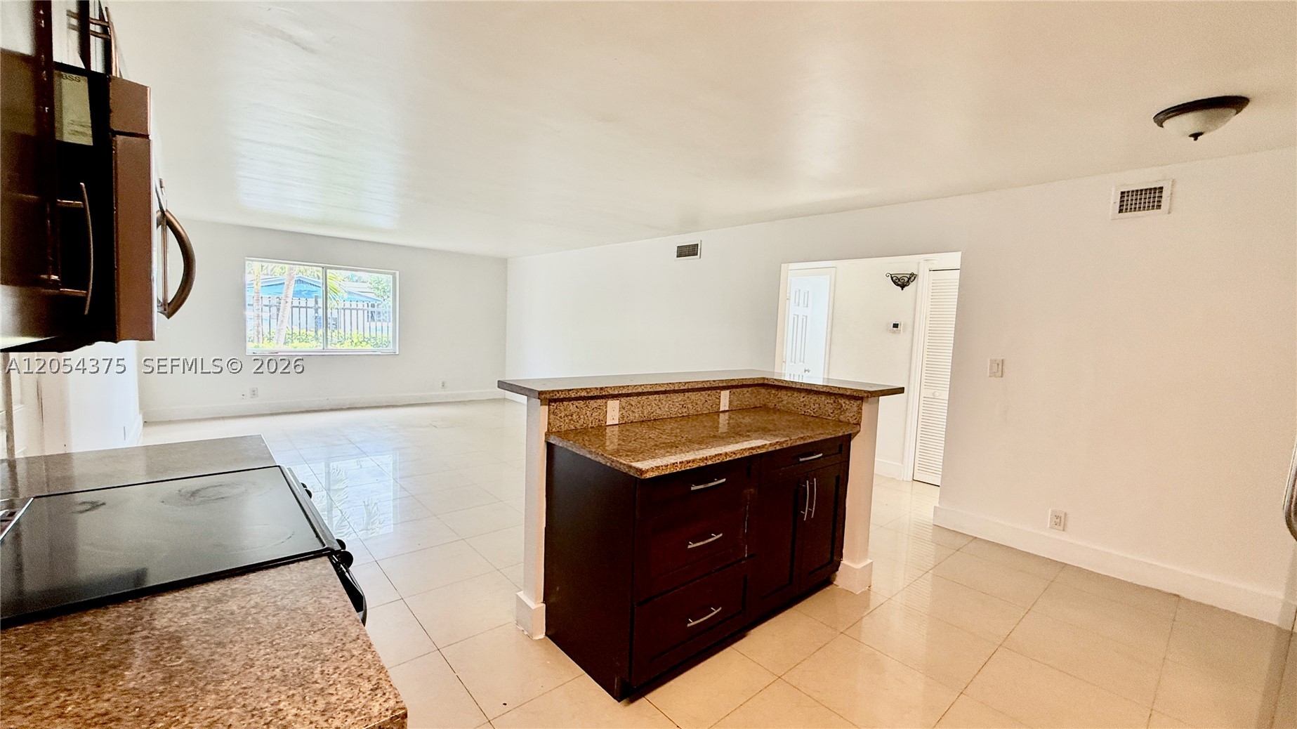 RIVERSIDE CONDO - Residential Lease