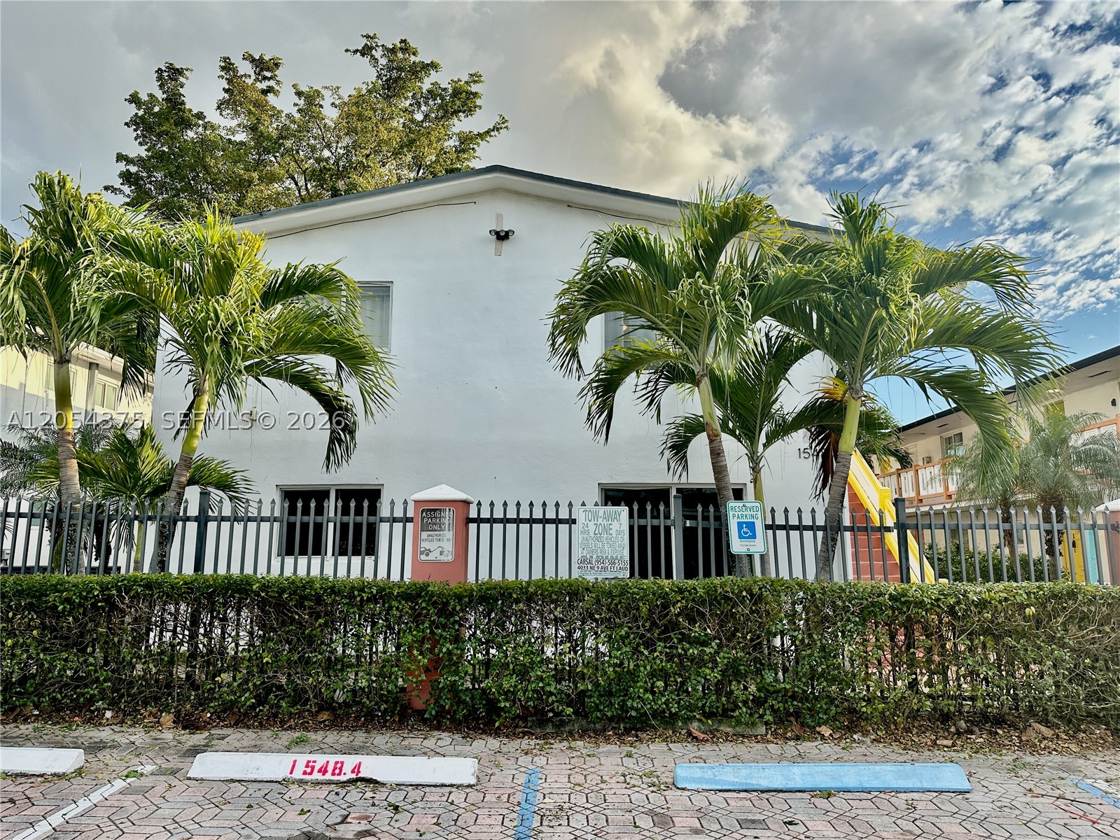 RIVERSIDE CONDO - Residential Lease