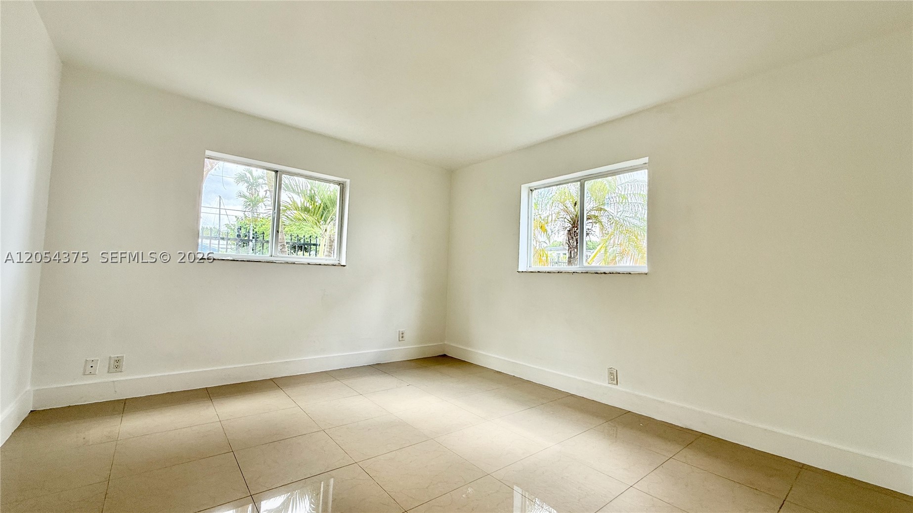RIVERSIDE CONDO - Residential Lease