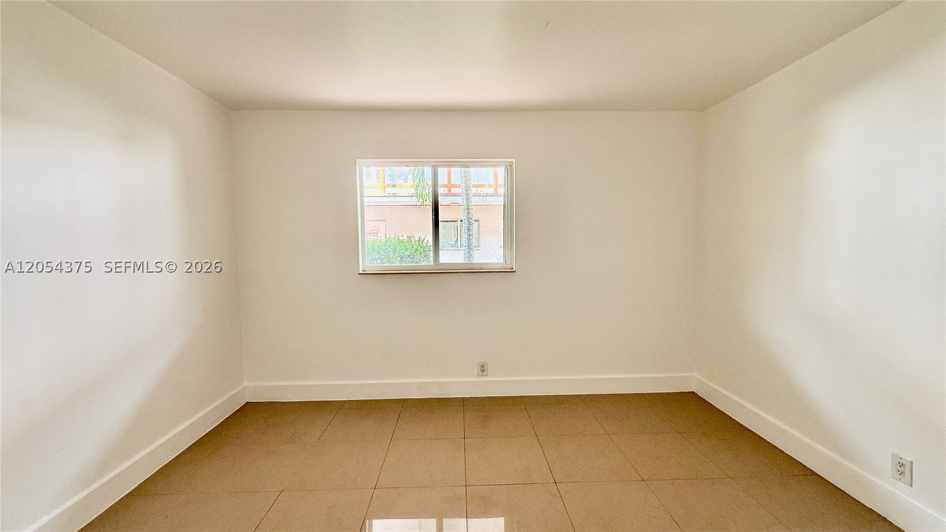 RIVERSIDE CONDO - Residential Lease