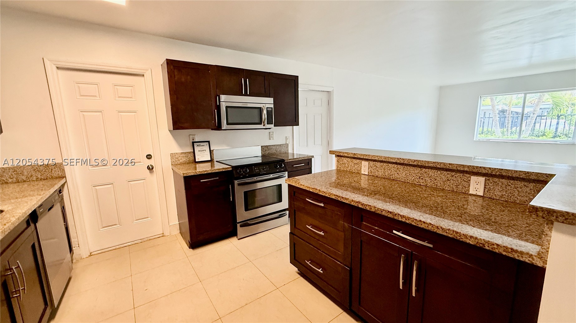 RIVERSIDE CONDO - Residential Lease