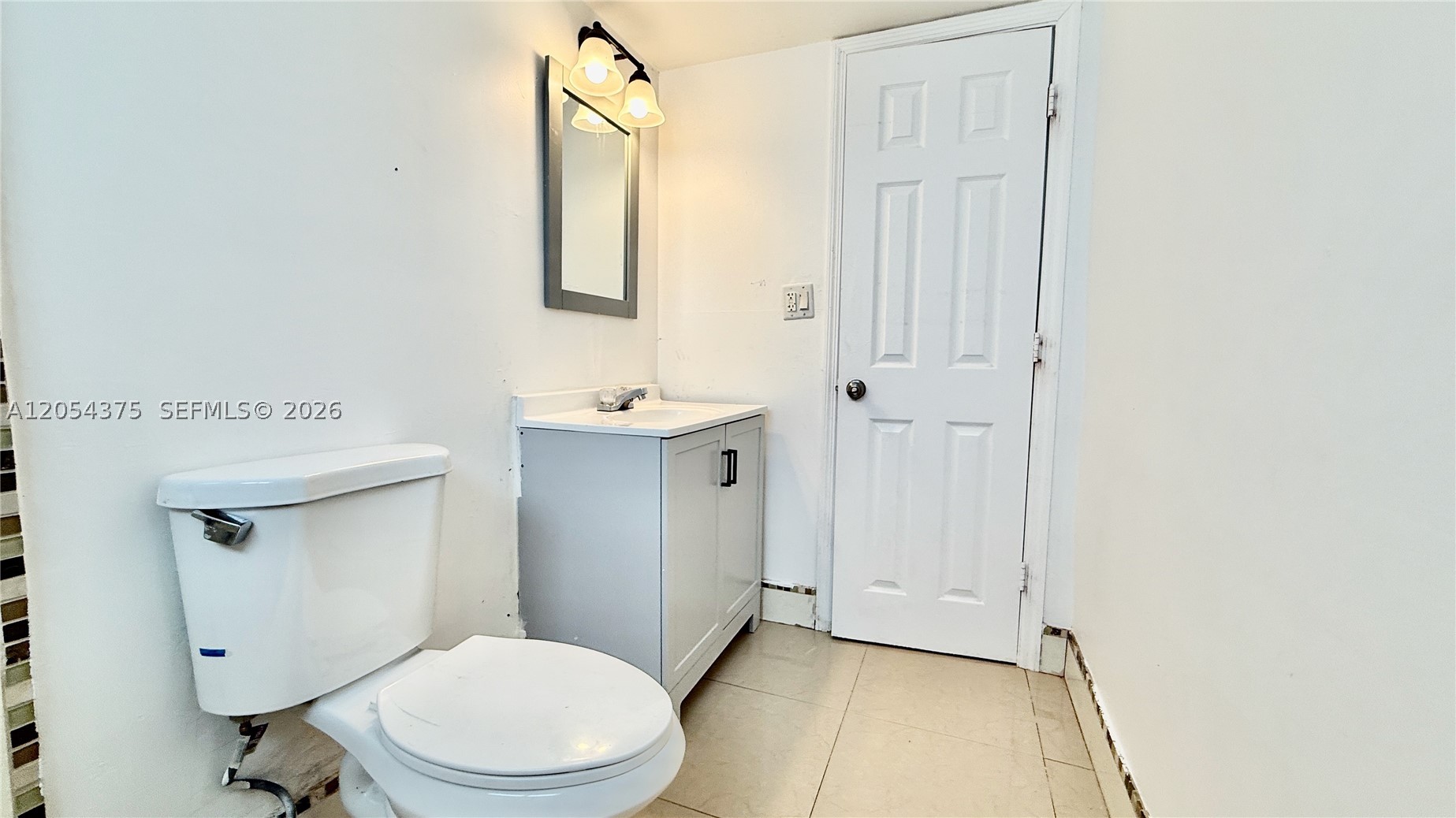 RIVERSIDE CONDO - Residential Lease