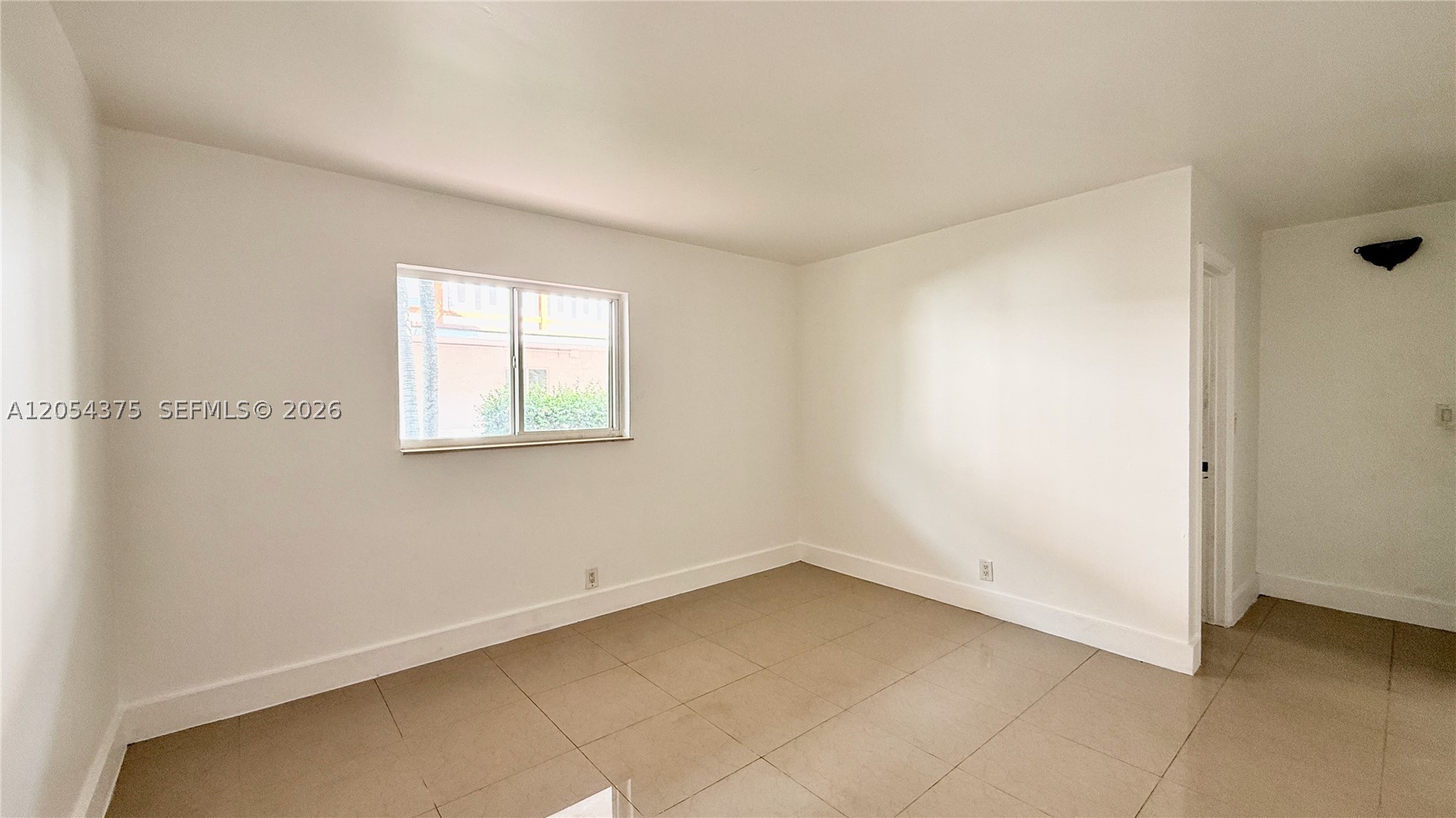 RIVERSIDE CONDO - Residential Lease