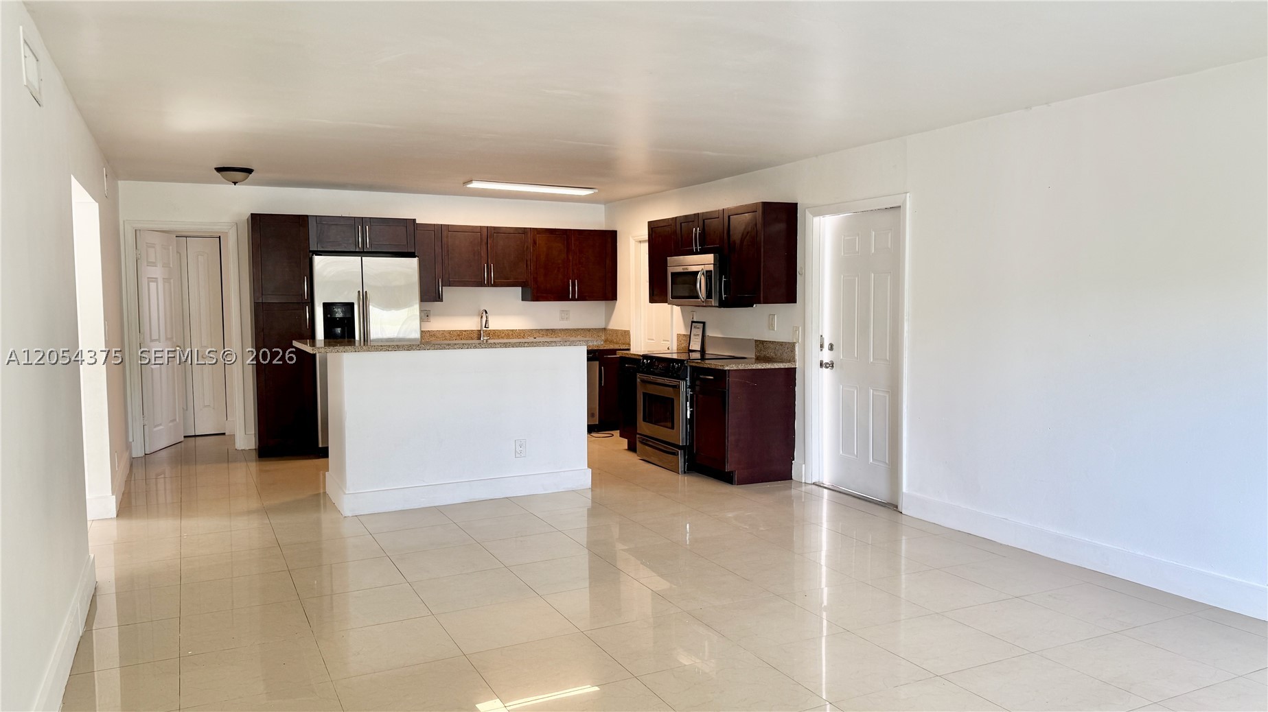 RIVERSIDE CONDO - Residential Lease