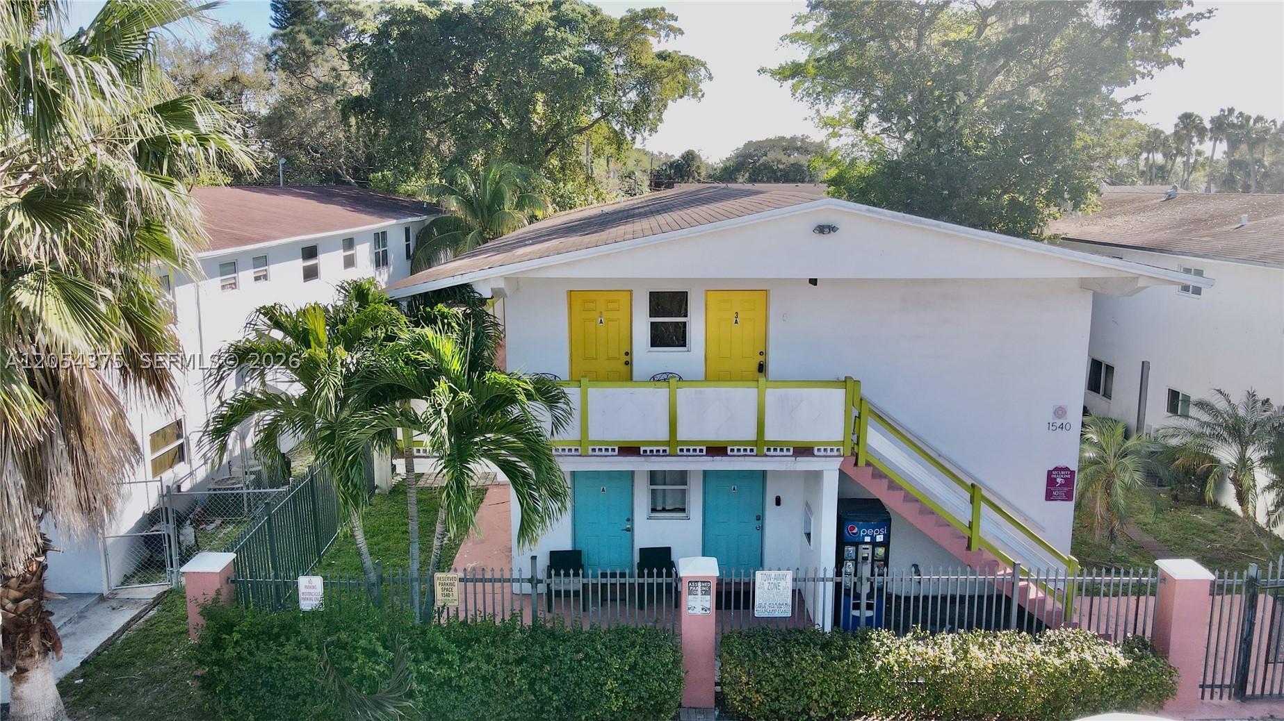 RIVERSIDE CONDO - Residential Lease