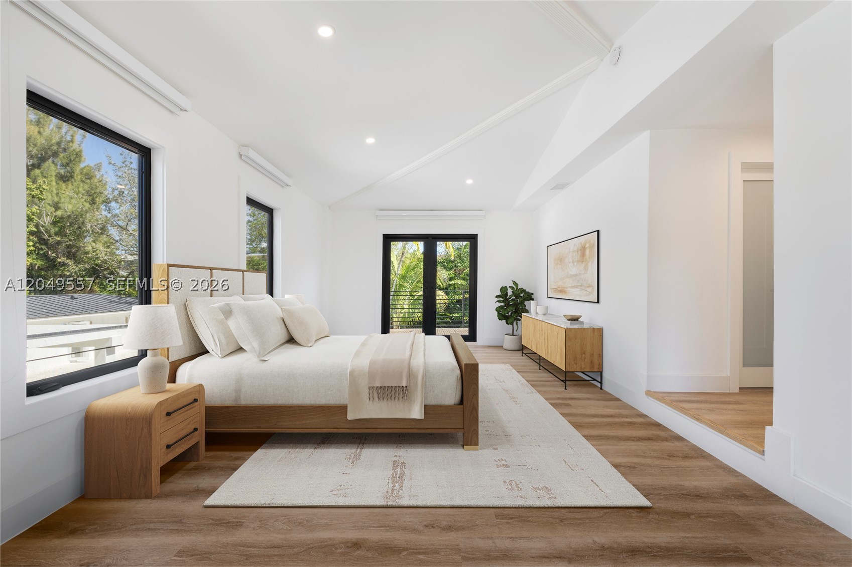 ROYAL PALM VILLAS - Residential
